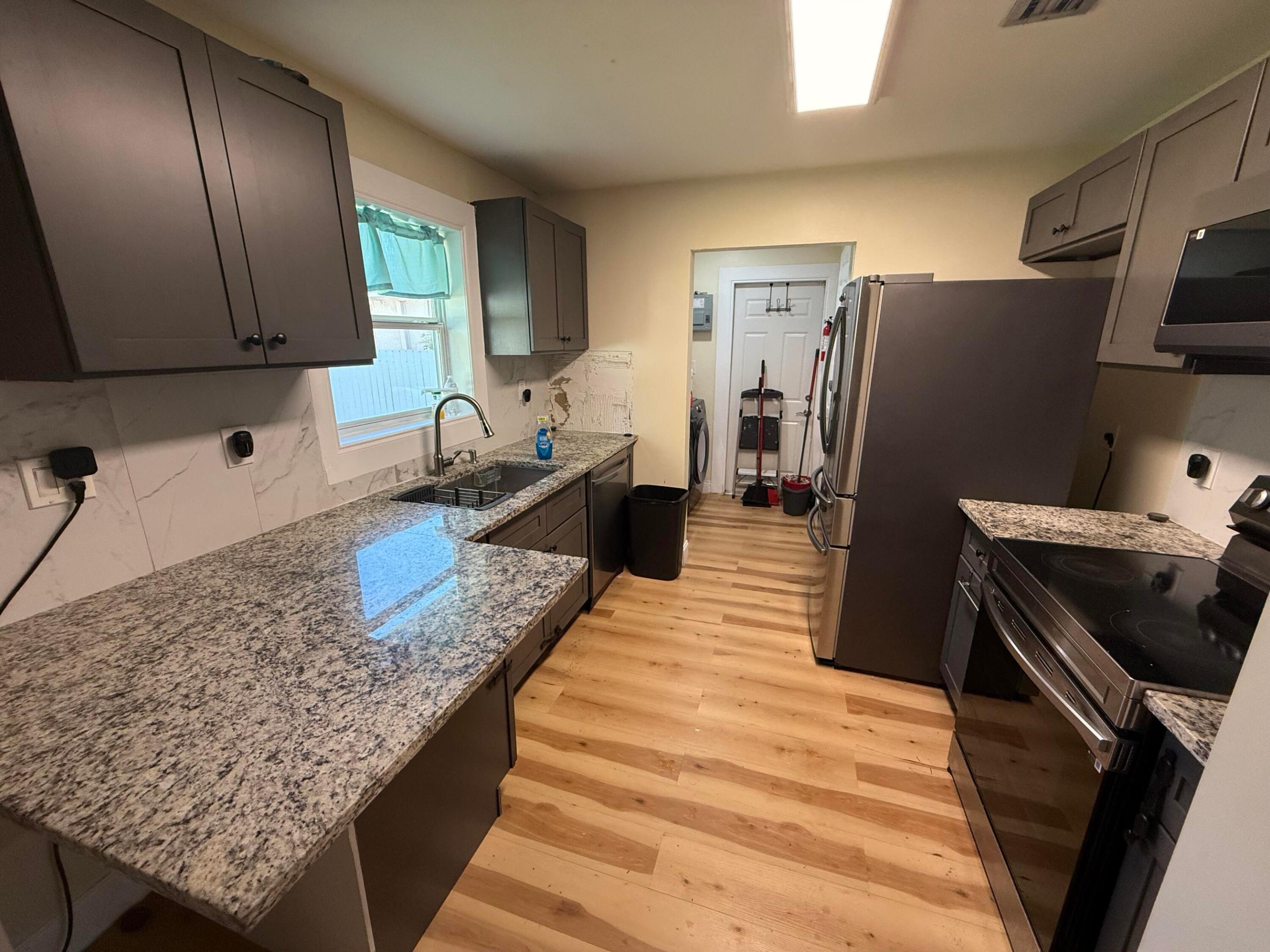 CARVER RANCHES REV PLAT - Residential