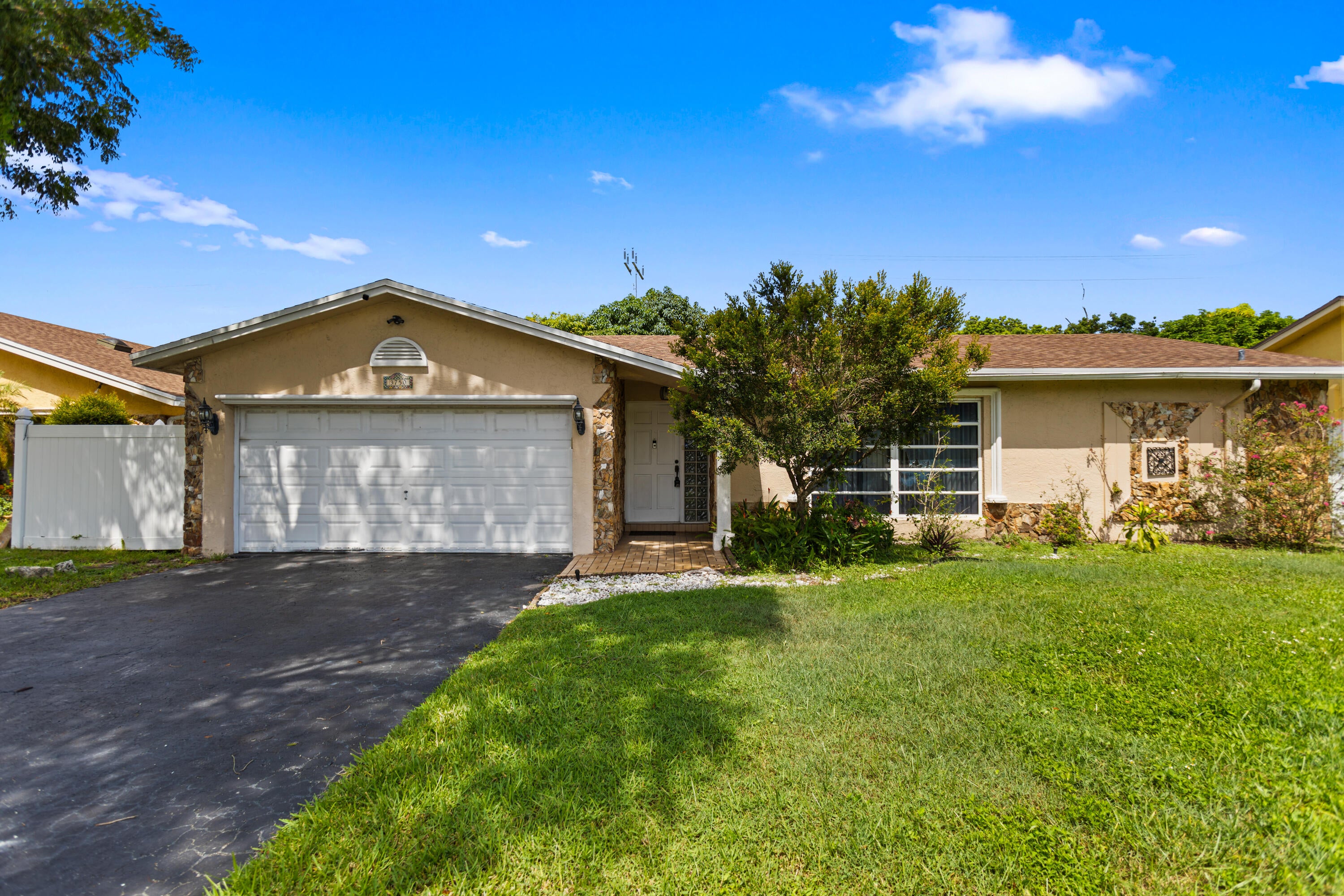 3750 NW 73rd Avenue