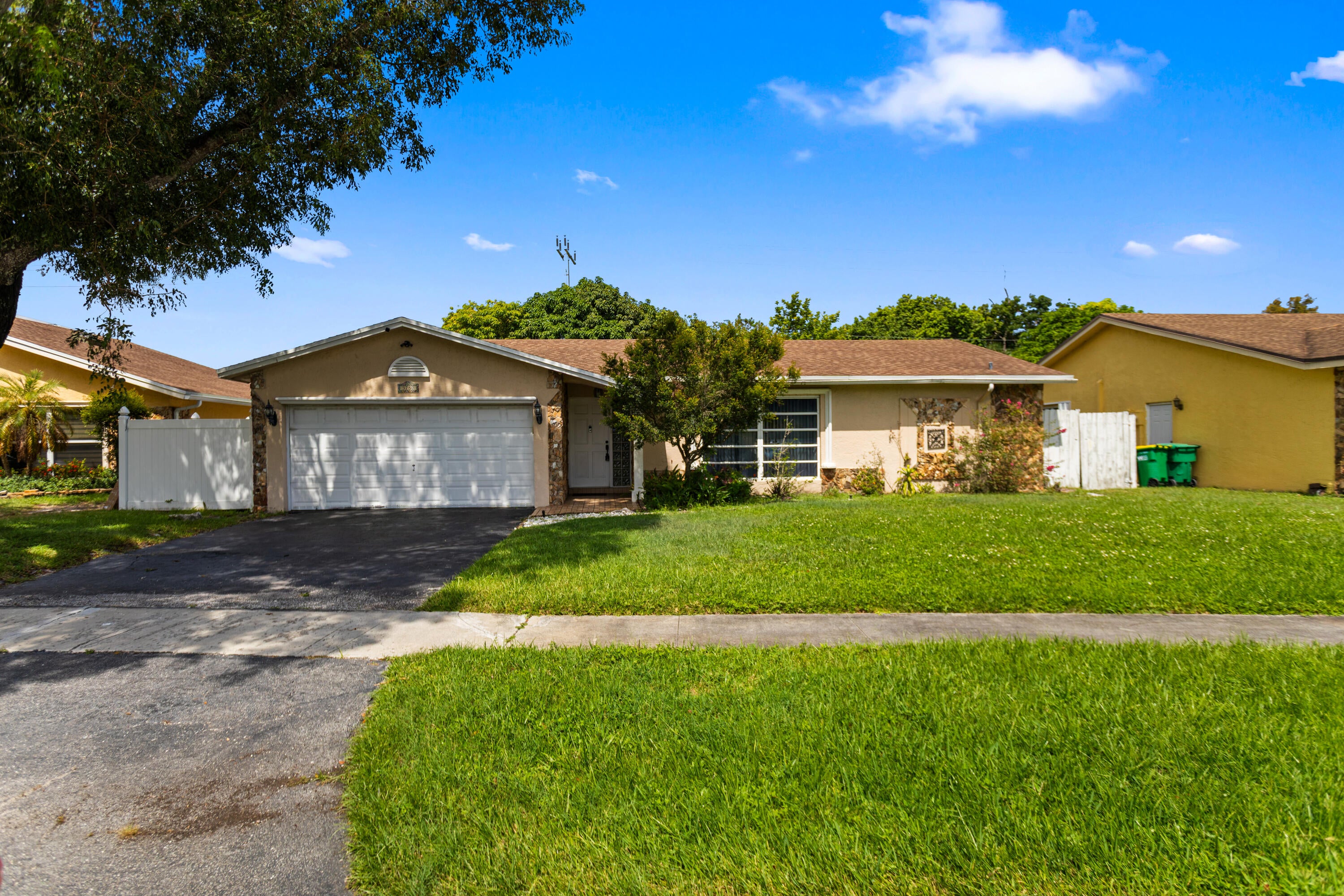 3750 NW 73rd Avenue