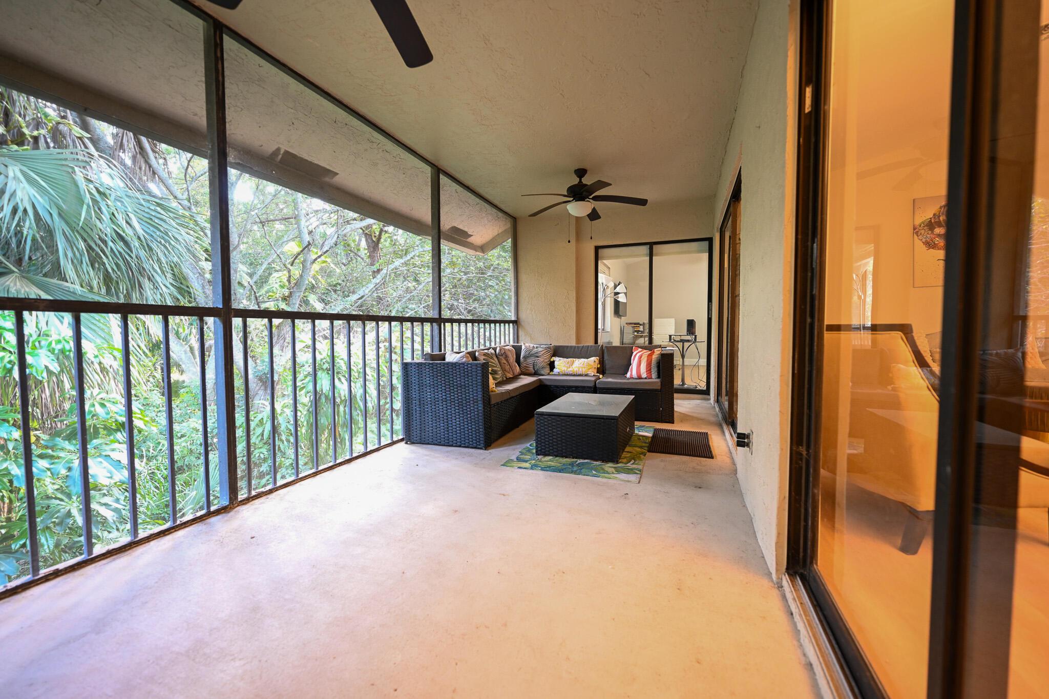 COACH HOUSES OF TOWN PLAC - Residential Lease