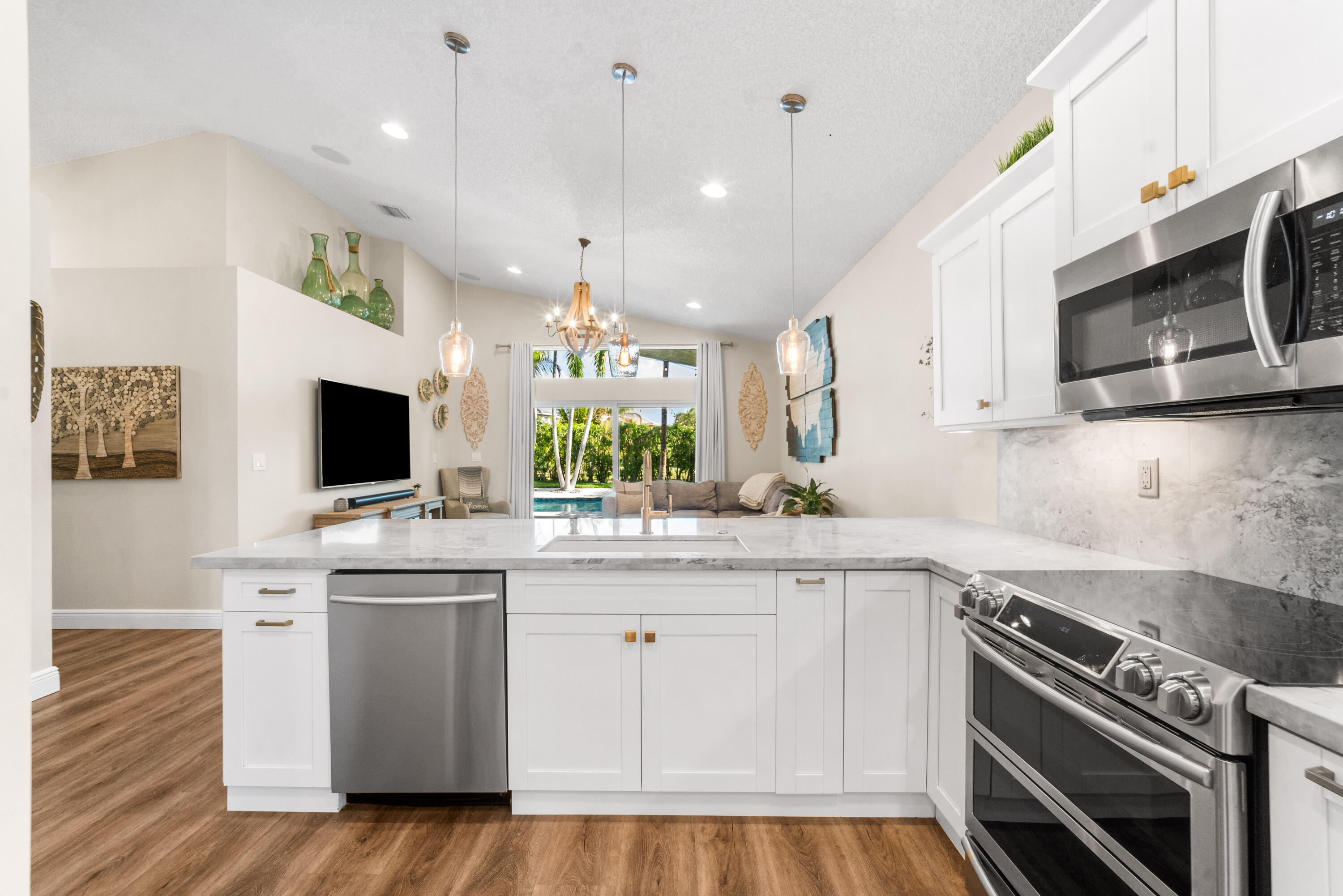 WYNDHAM LAKES NORTH - Residential