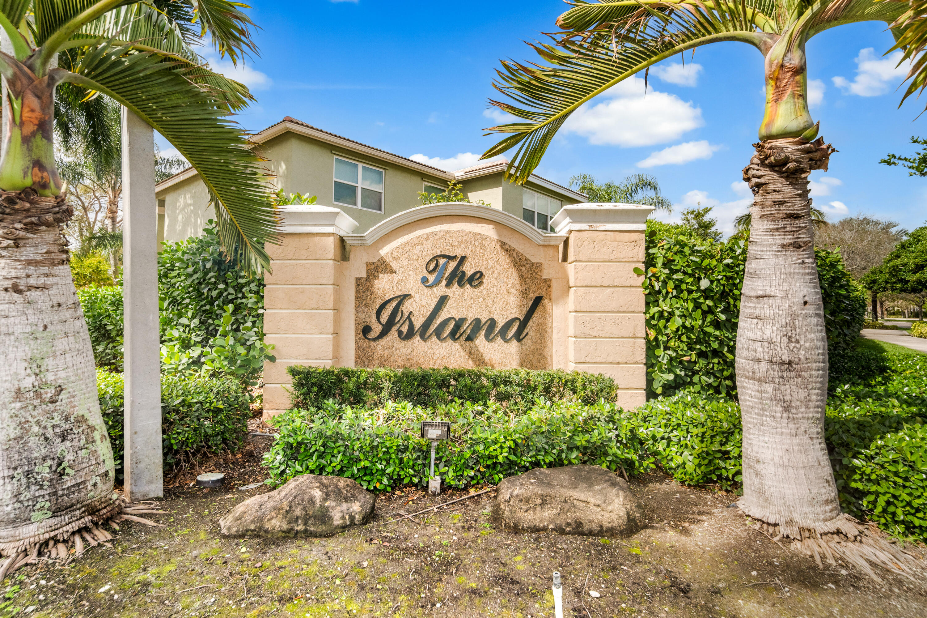 WYNDHAM LAKES NORTH - Residential