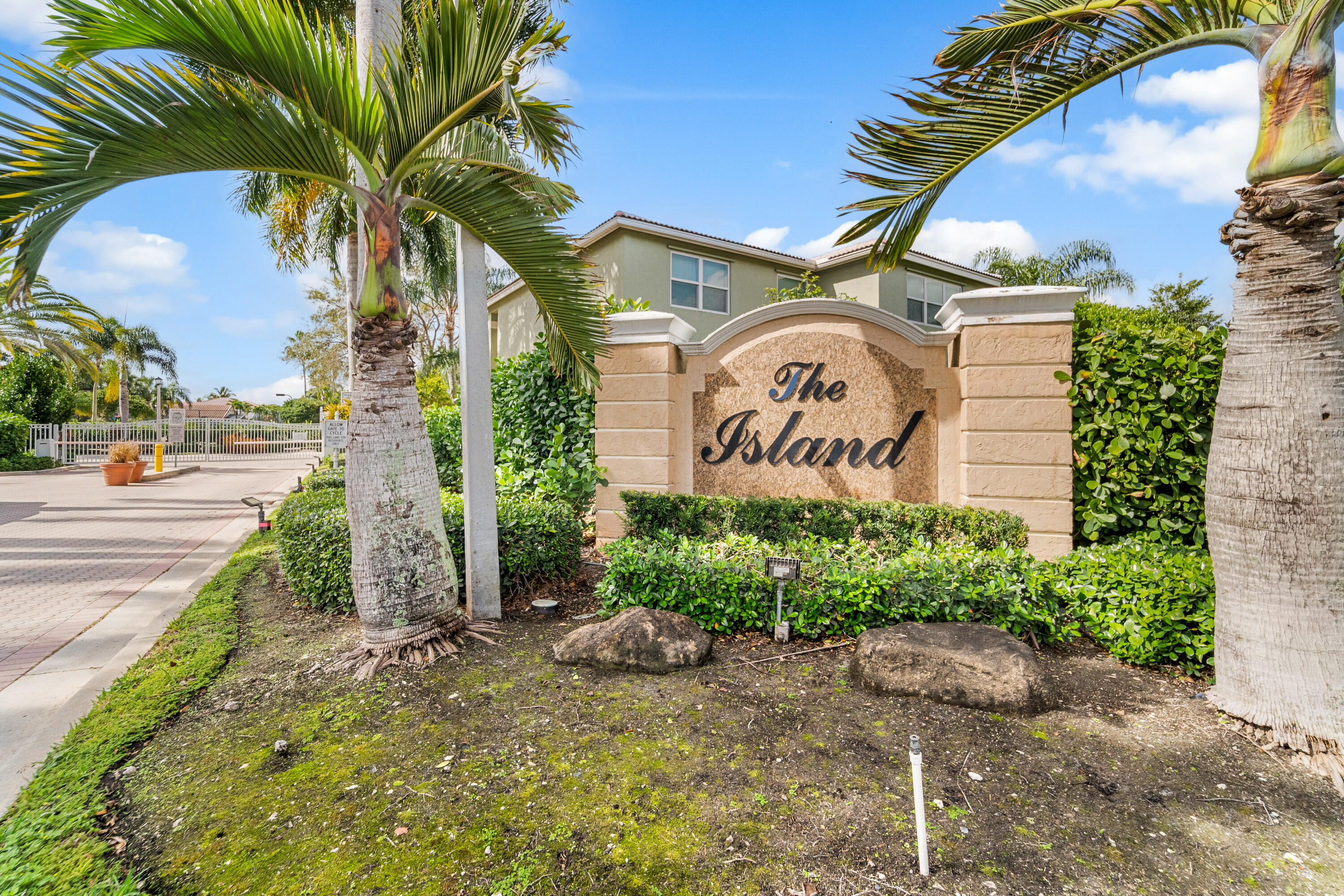 WYNDHAM LAKES NORTH - Residential