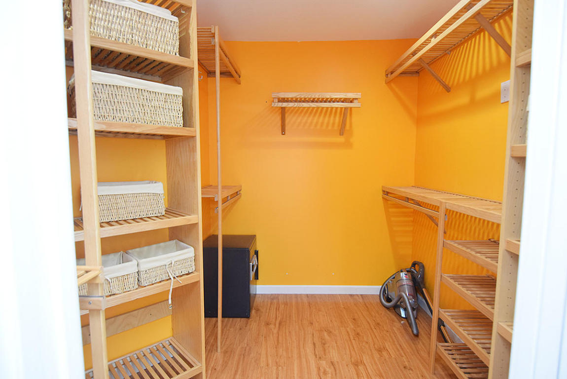 PALM CITY GARDENS - Residential