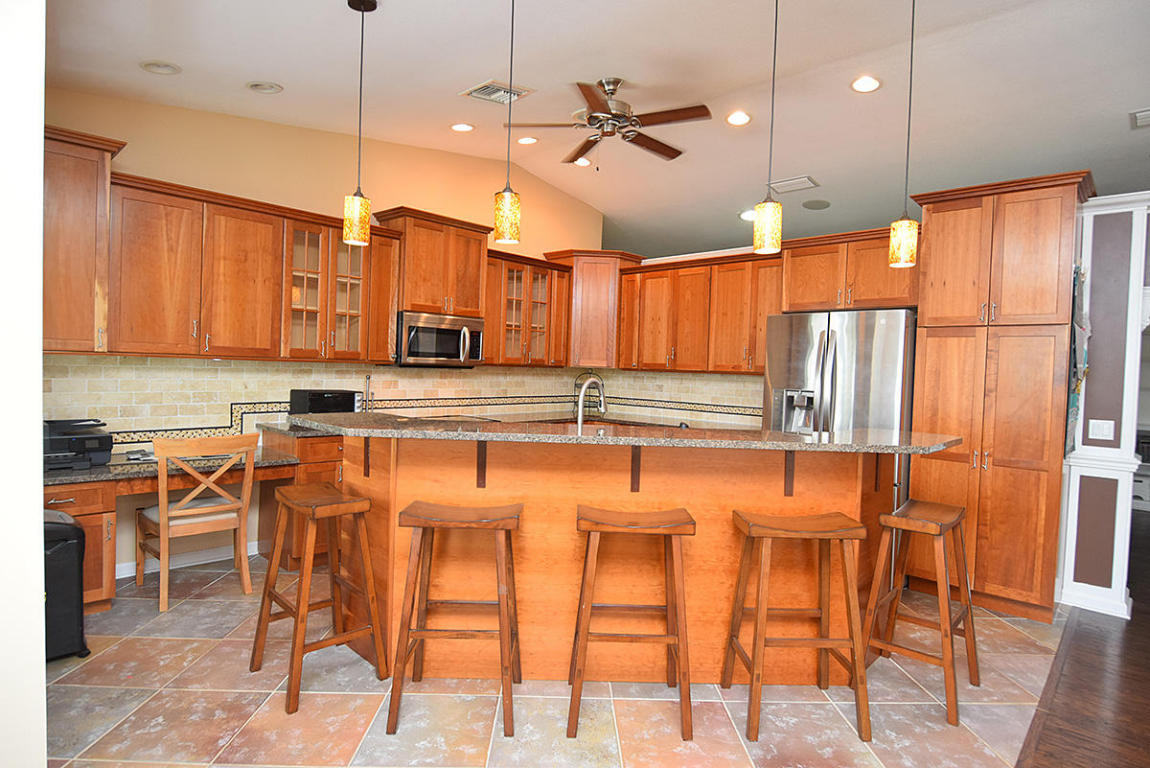 PALM CITY GARDENS - Residential