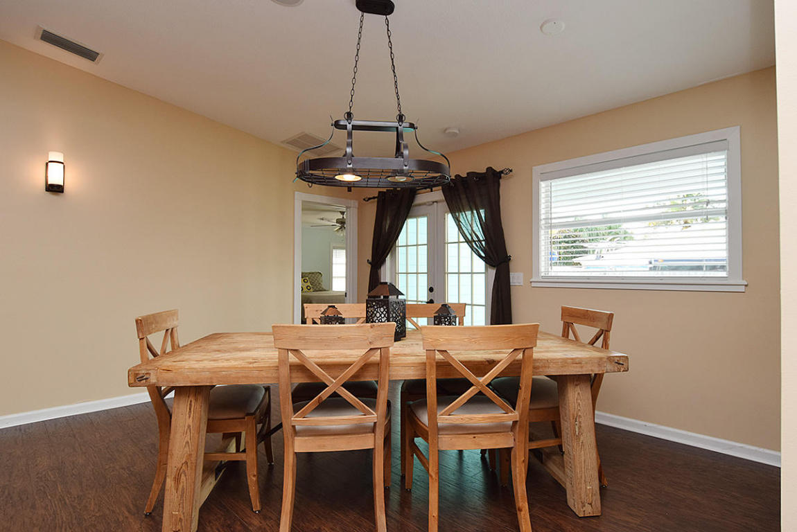 PALM CITY GARDENS - Residential