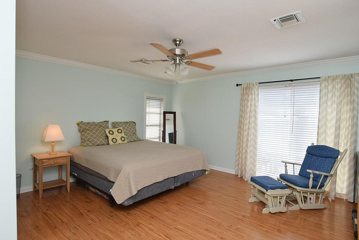 PALM CITY GARDENS - Residential