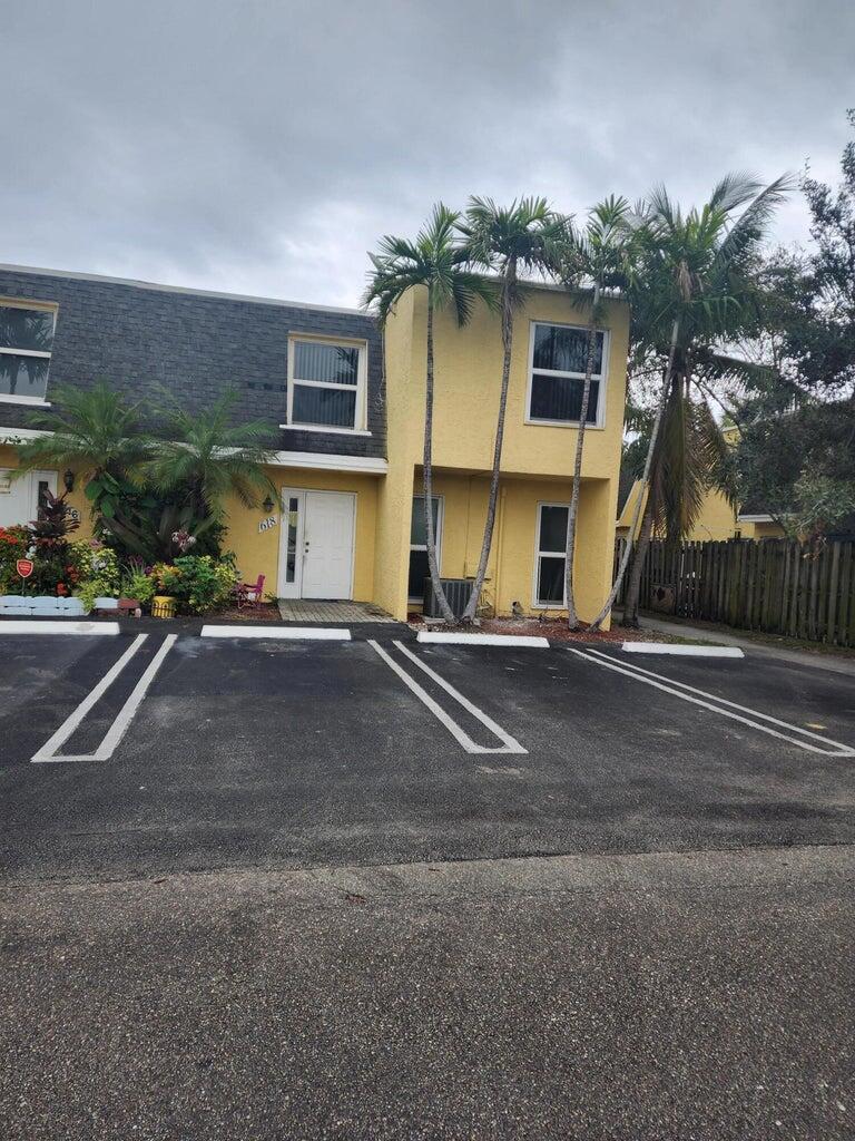 PELICAN POINT AT BOYNTON - Residential
