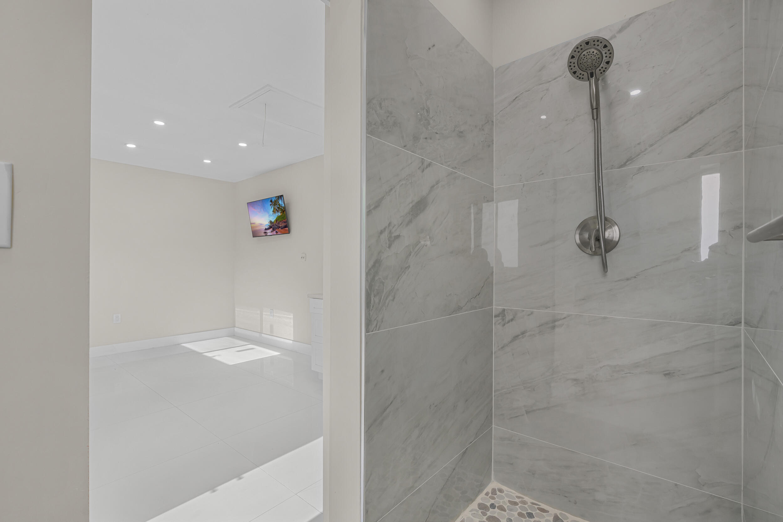 BRENTWOOD PARK - Residential Lease