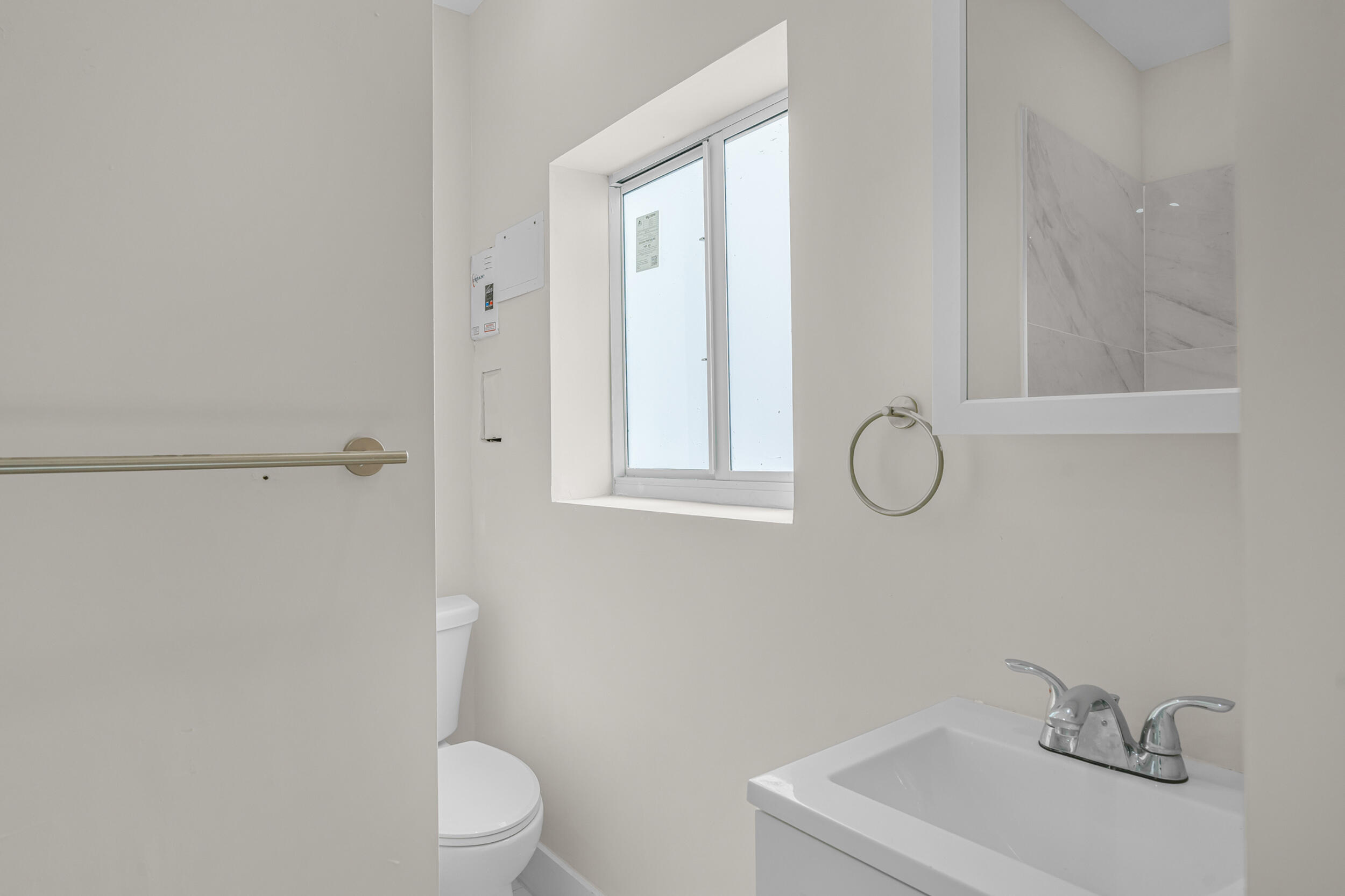 BRENTWOOD PARK - Residential Lease