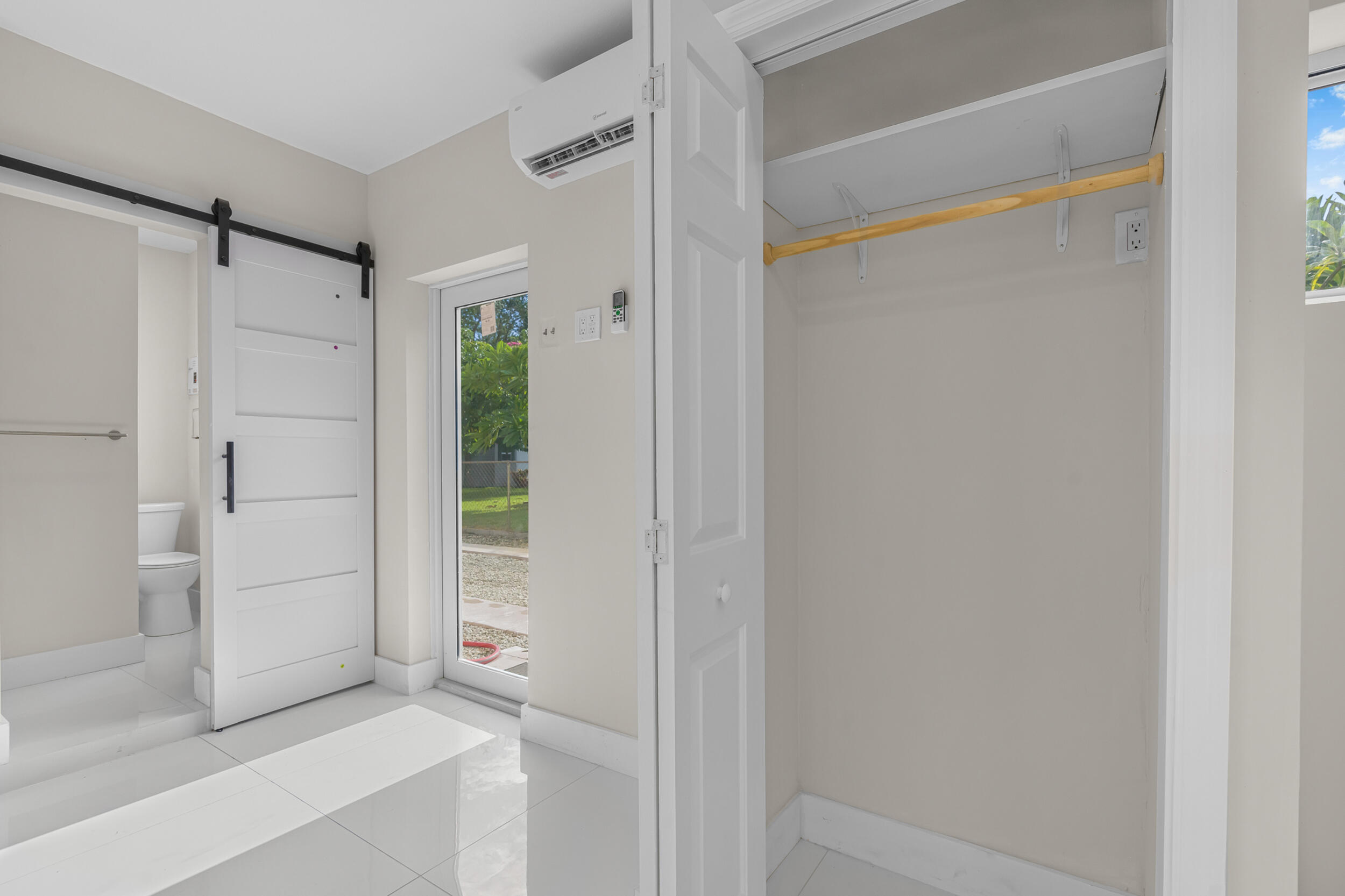 BRENTWOOD PARK - Residential Lease