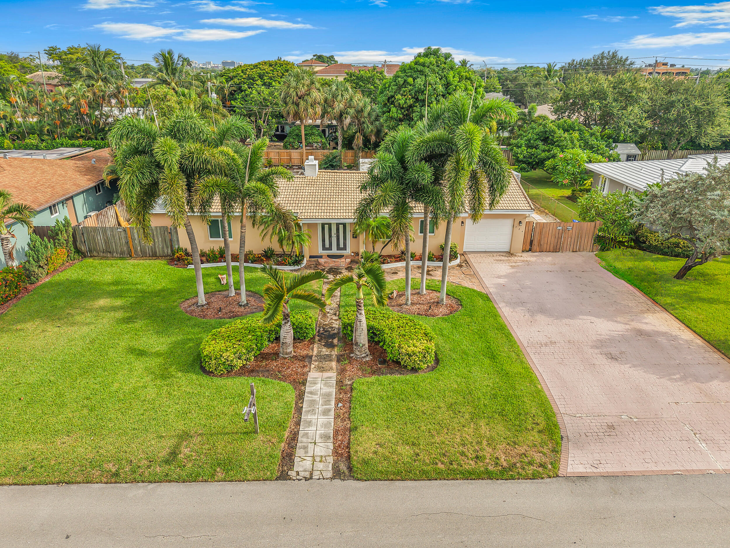 BRENTWOOD PARK - Residential Lease