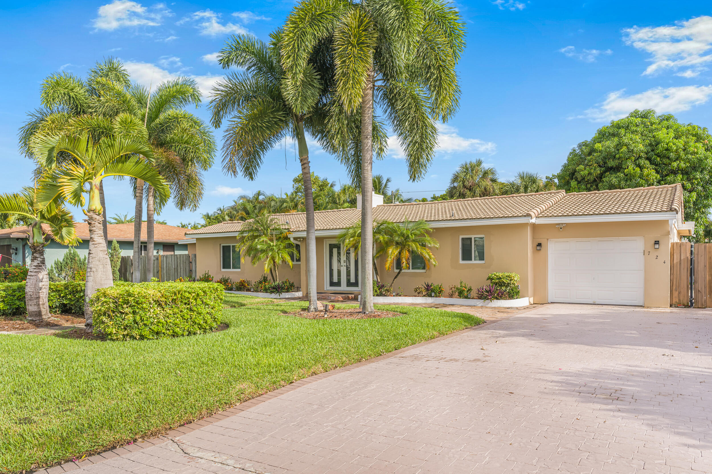 BRENTWOOD PARK - Residential Lease