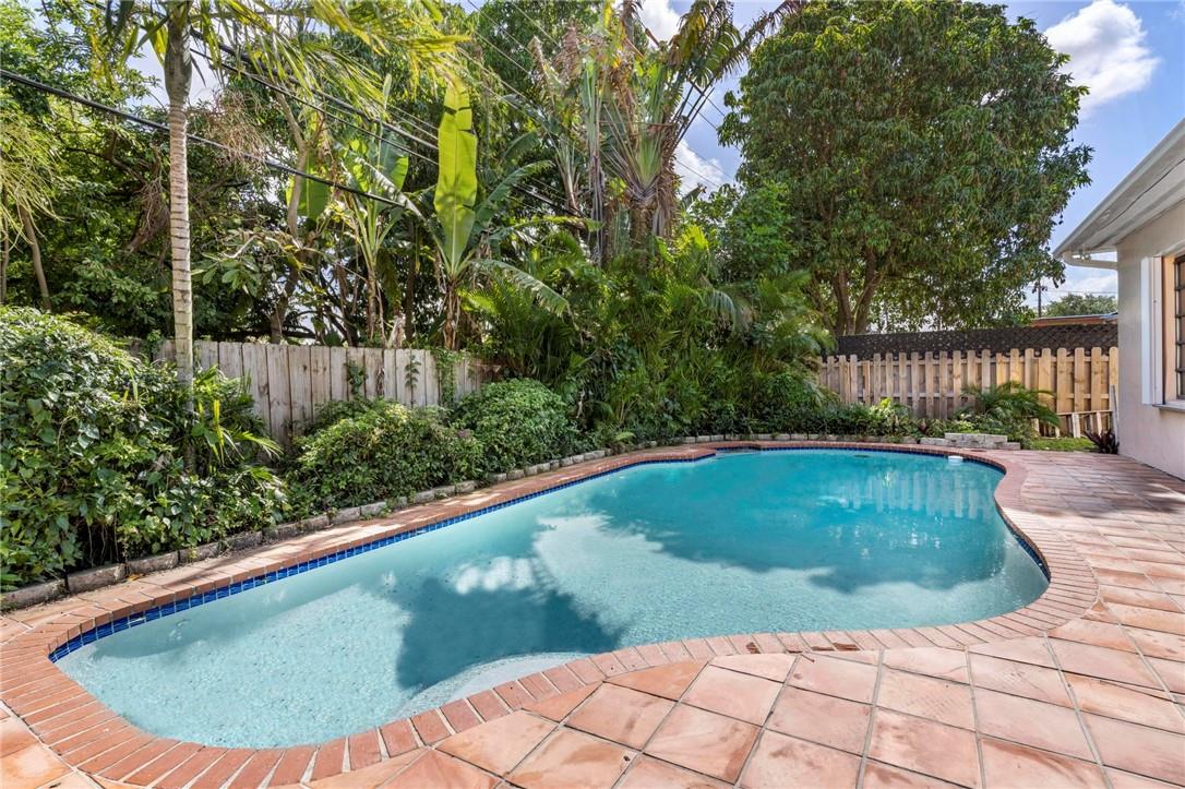 HIGHLAND MANOR SEC 3 - Residential
