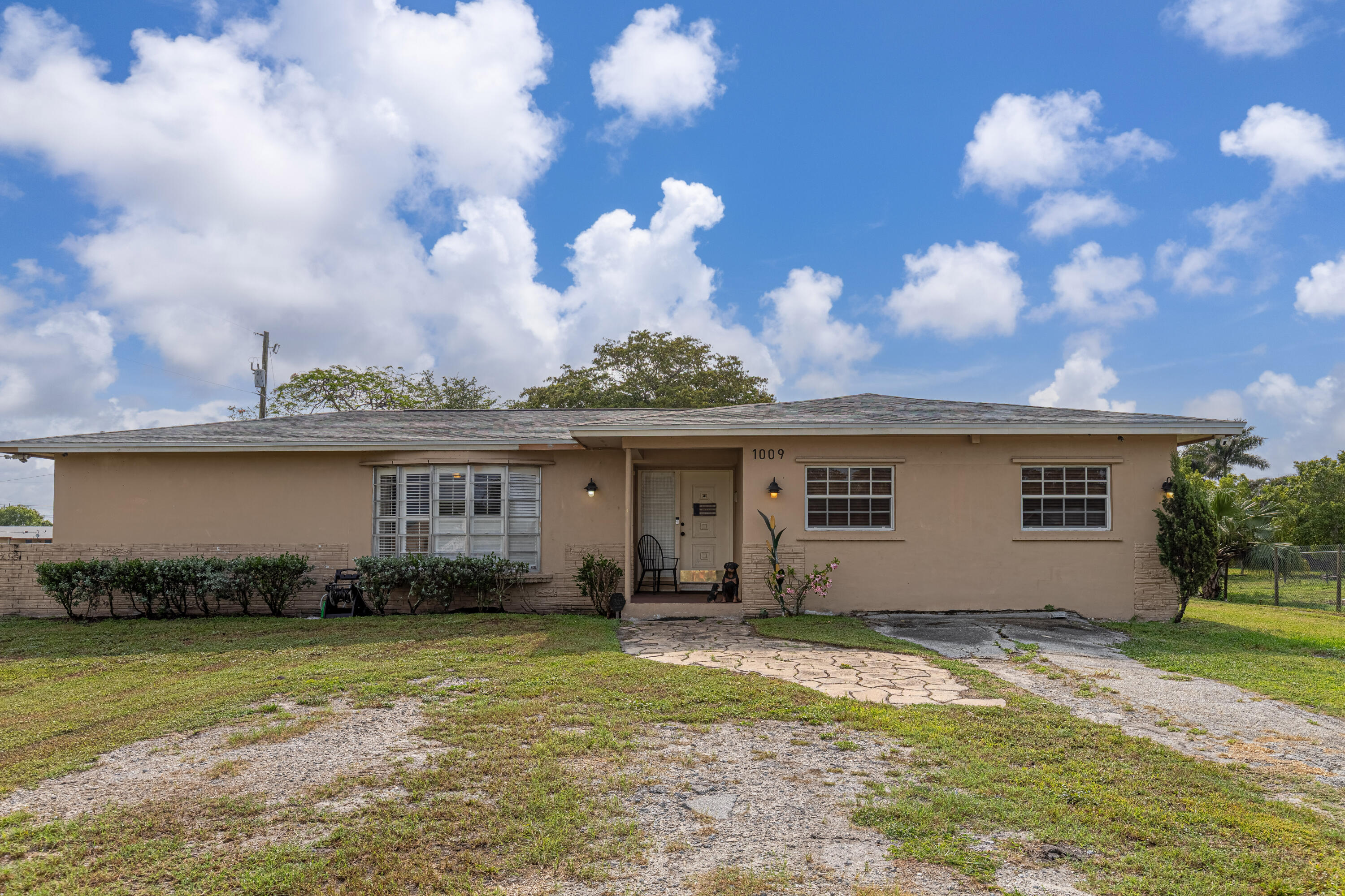 1009 NE 18th Street