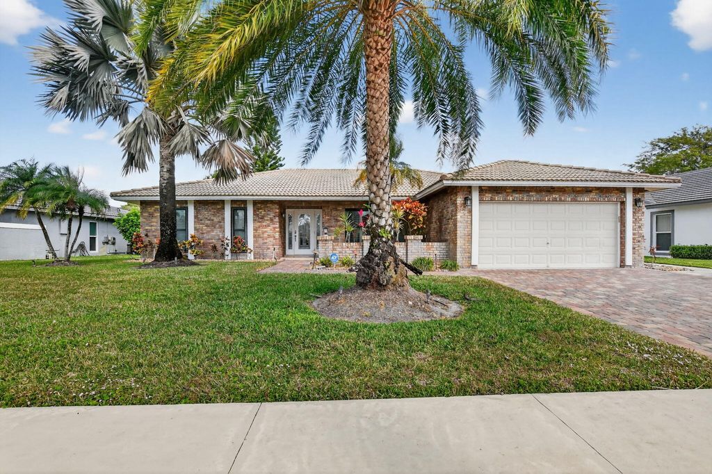 Photo of 10294 Crosswind Road, Boca Raton, FL 33498 (MLS # R11164739)
