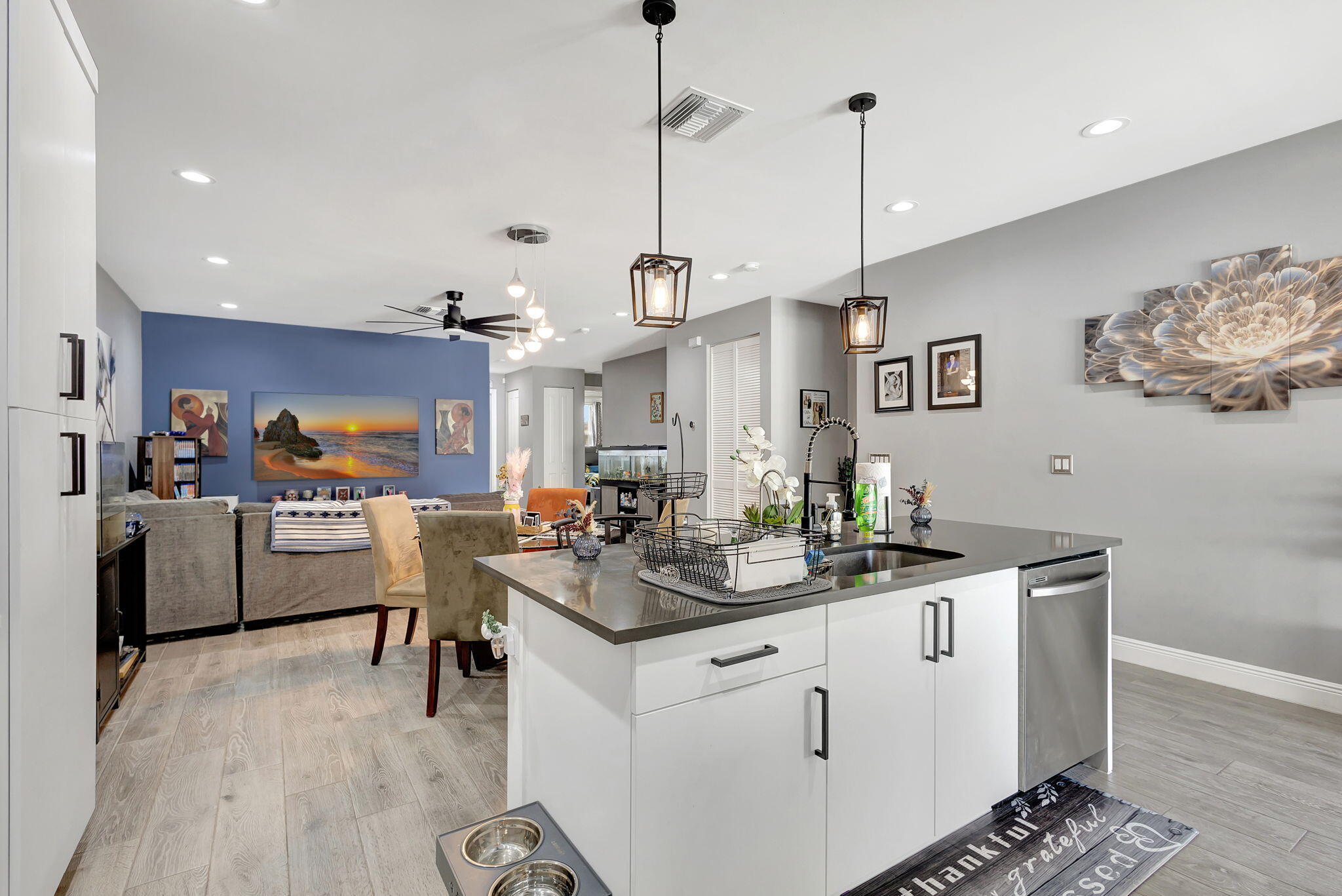 SOUTHERN BOULEVARD PINES - Residential