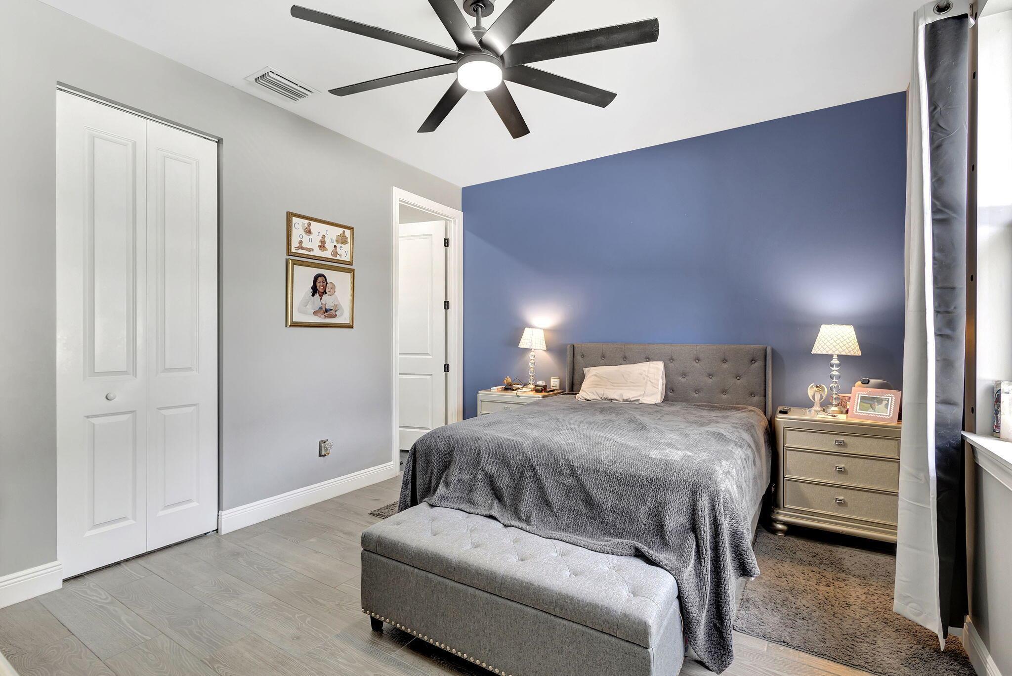 SOUTHERN BOULEVARD PINES - Residential