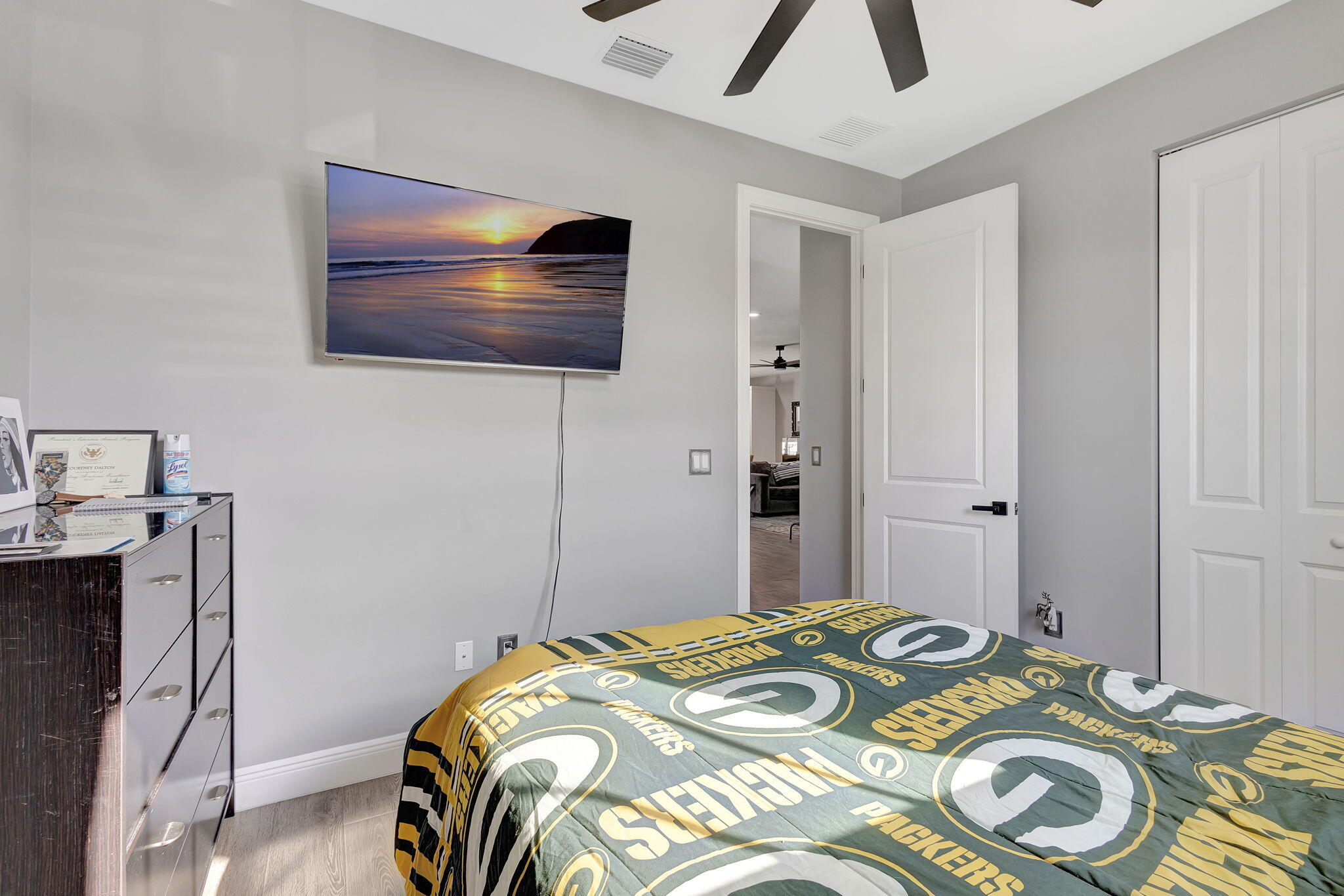 SOUTHERN BOULEVARD PINES - Residential