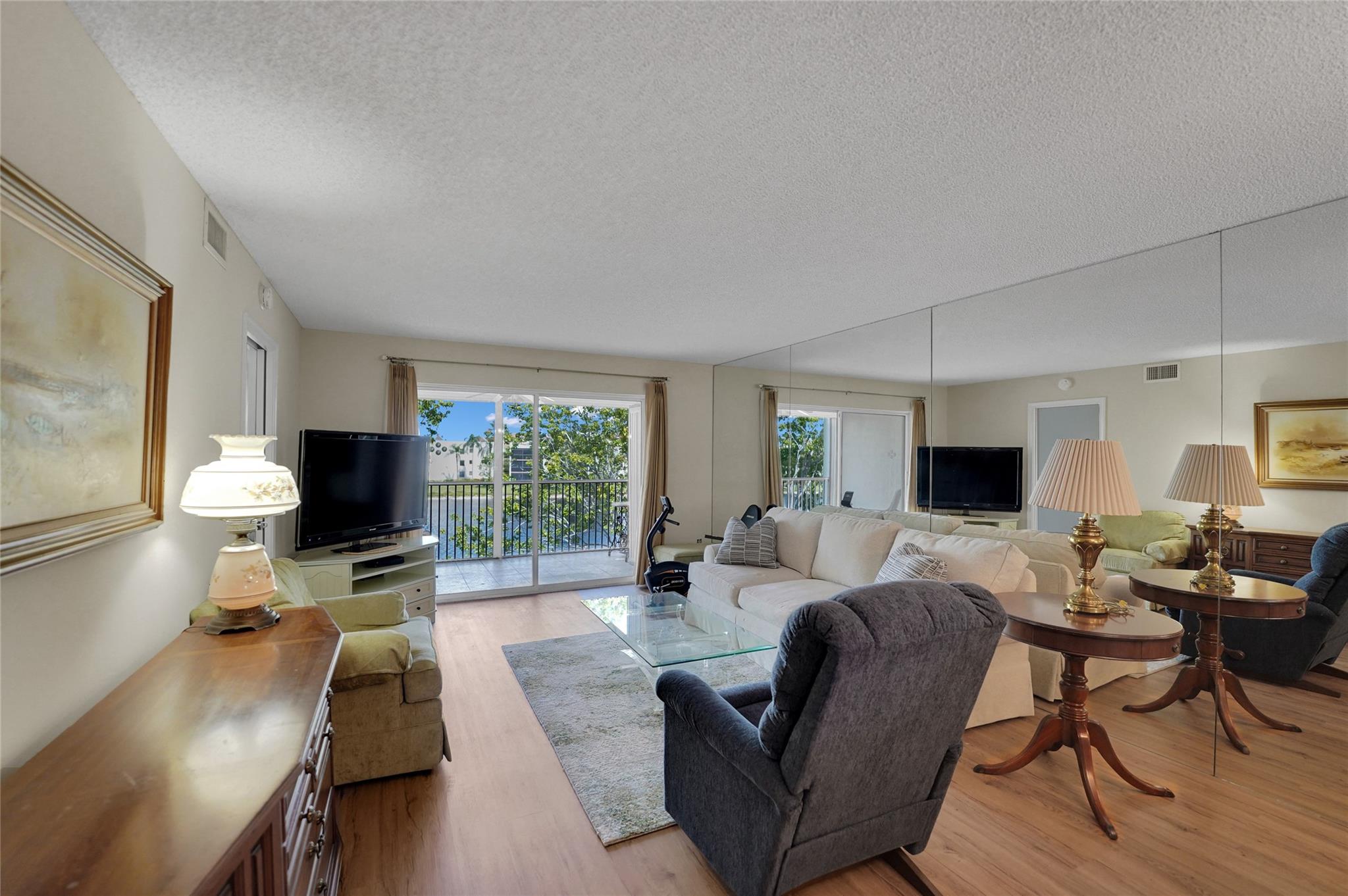 7220 S Devon Dr 302
