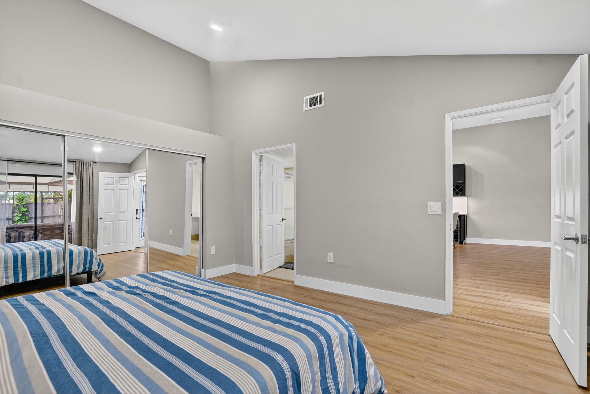 BOCA GARDENS - Residential