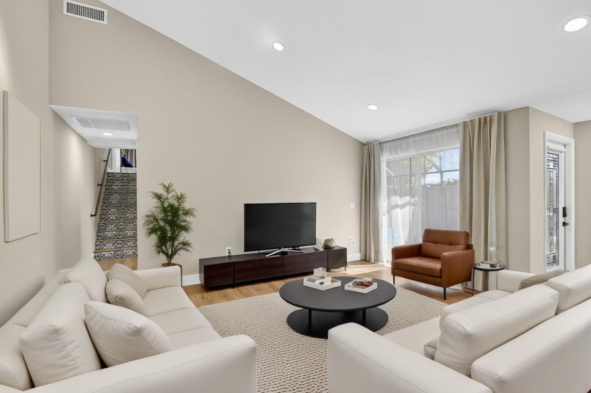 BOCA GARDENS - Residential