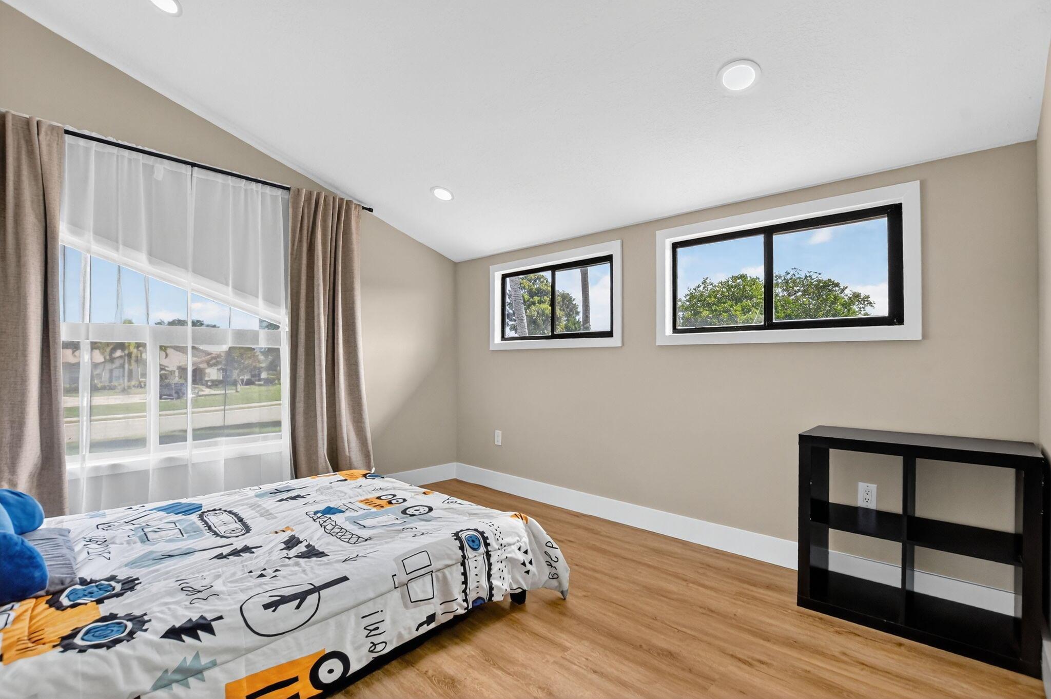 BOCA GARDENS - Residential