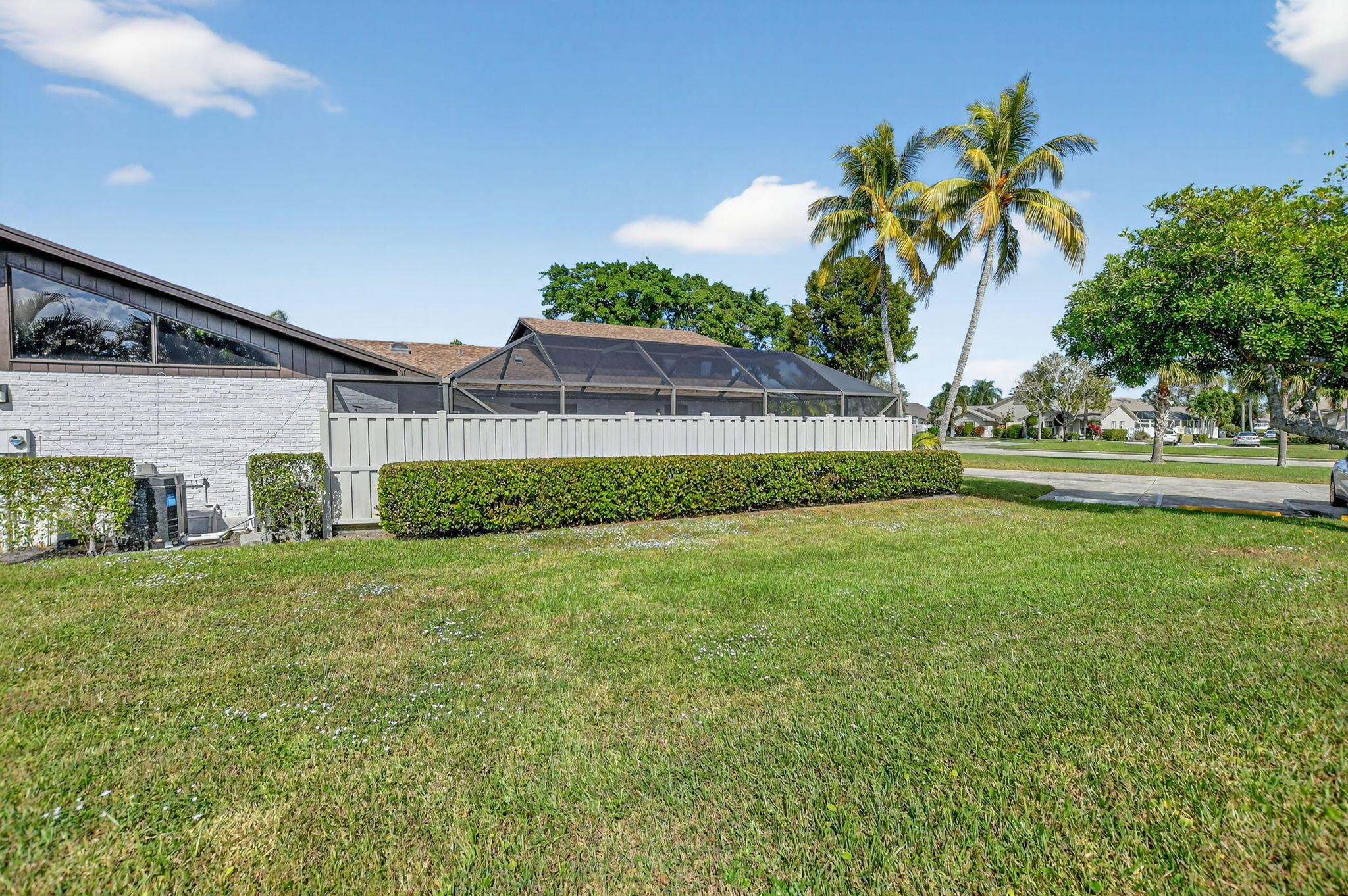 BOCA GARDENS - Residential