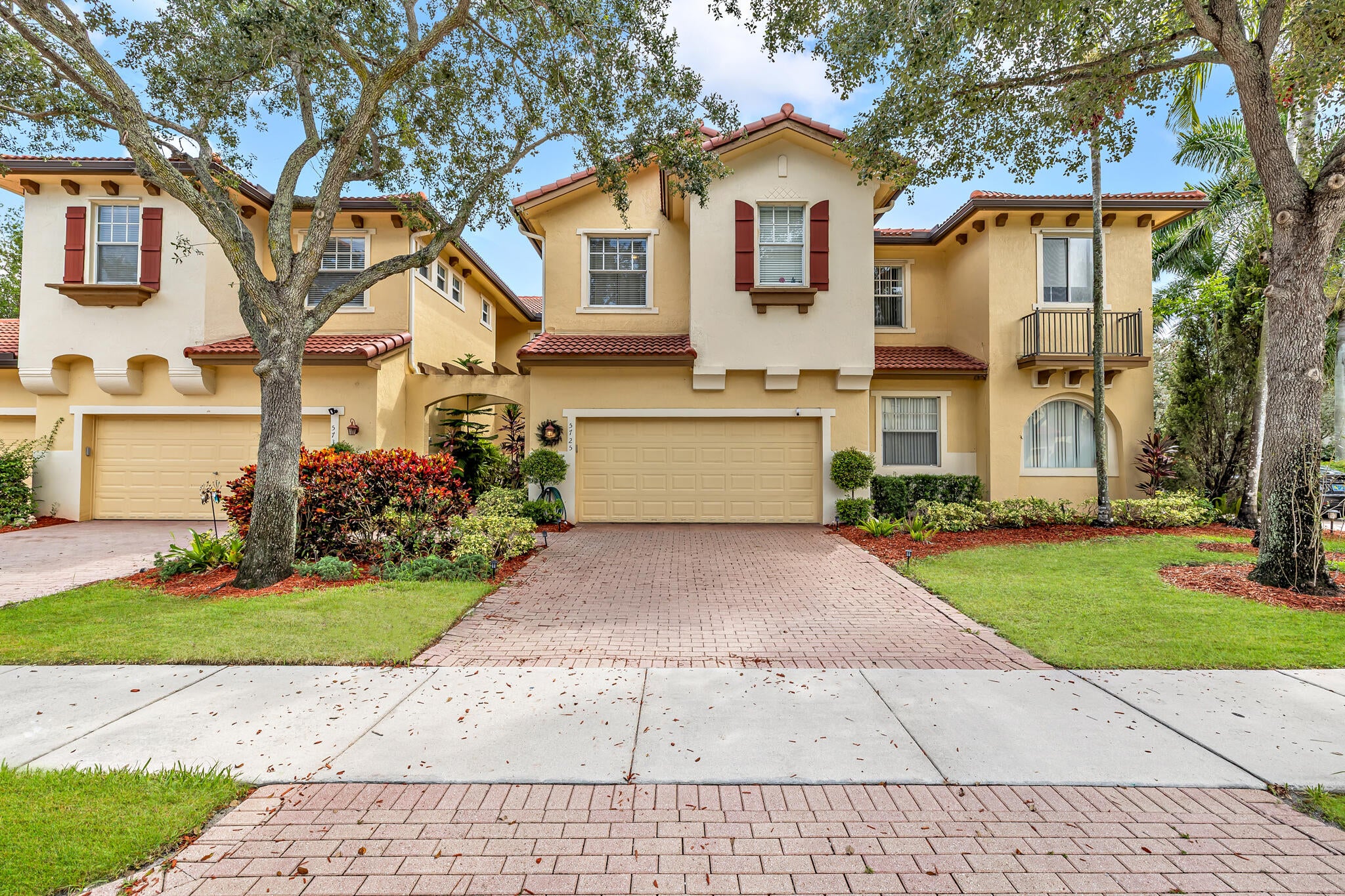 5725 NW 120th Avenue