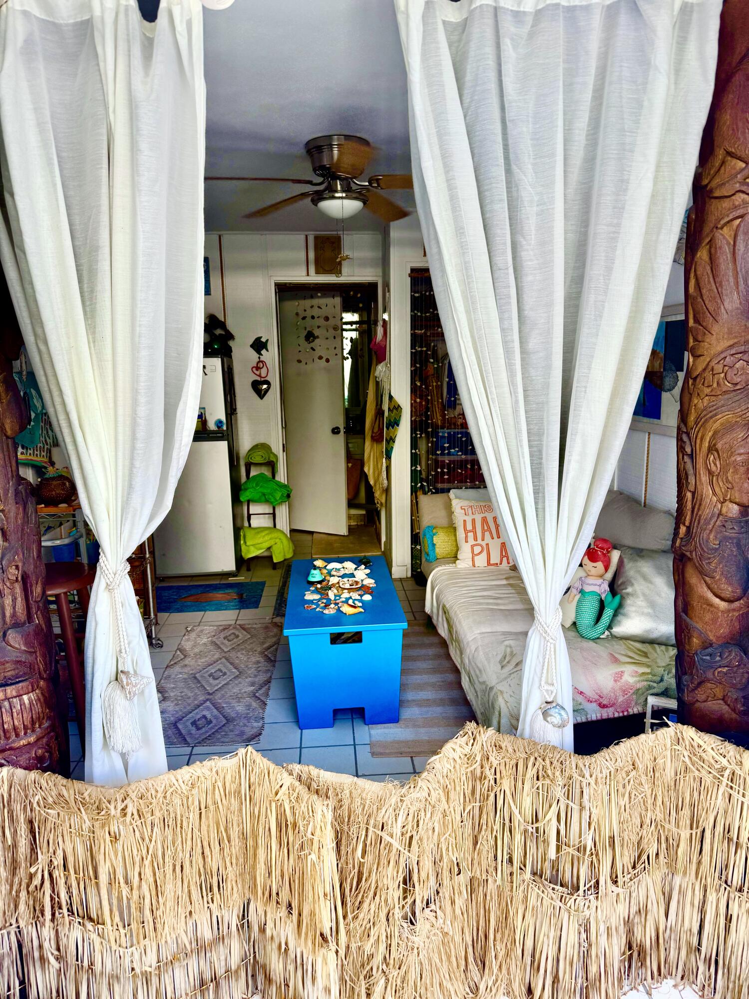 REEF COND - Residential