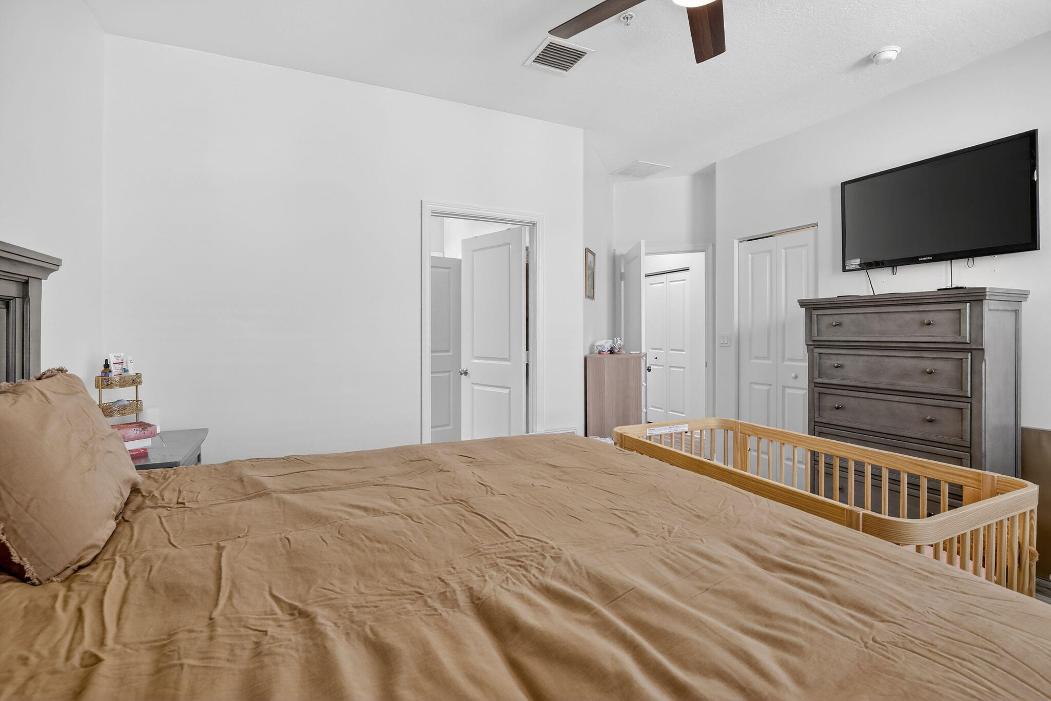 SAWGRASS LAKES - Residential