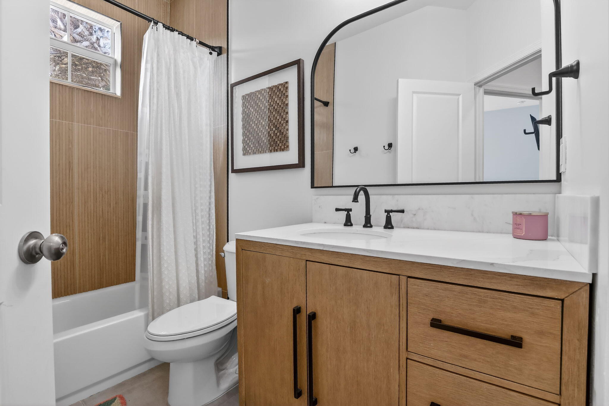 SAWGRASS LAKES - Residential