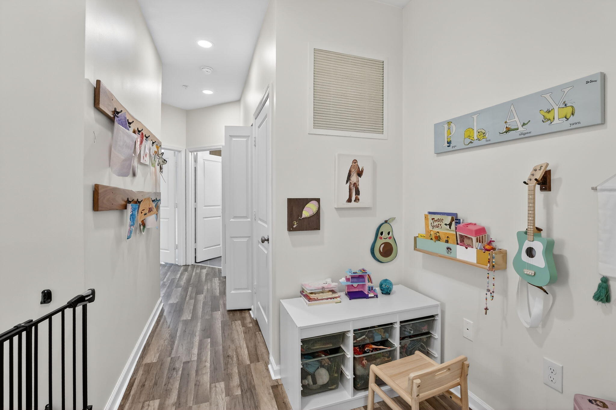 SAWGRASS LAKES - Residential