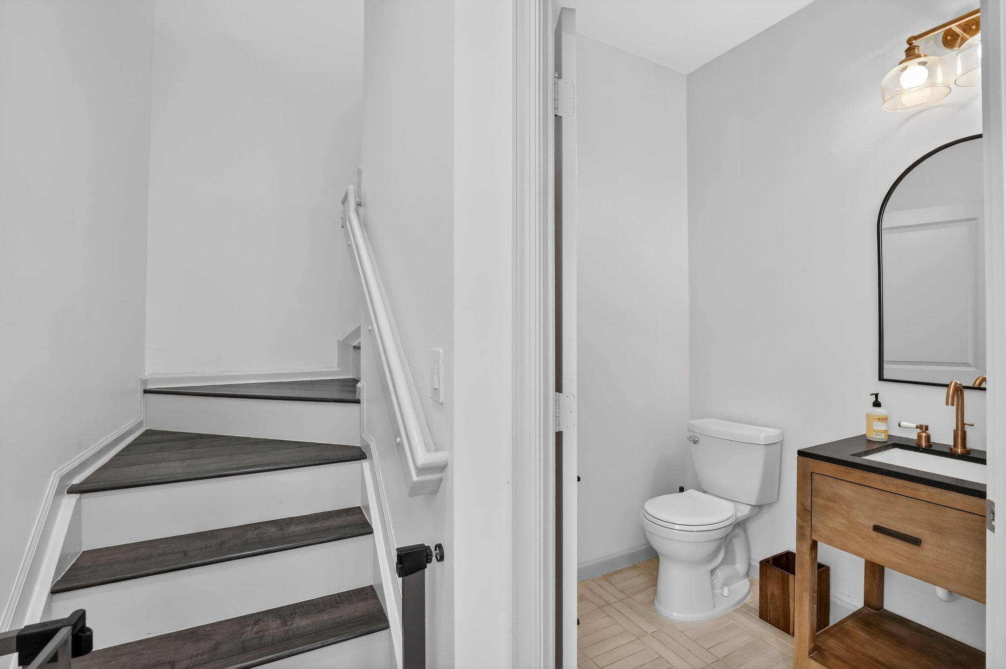 SAWGRASS LAKES - Residential