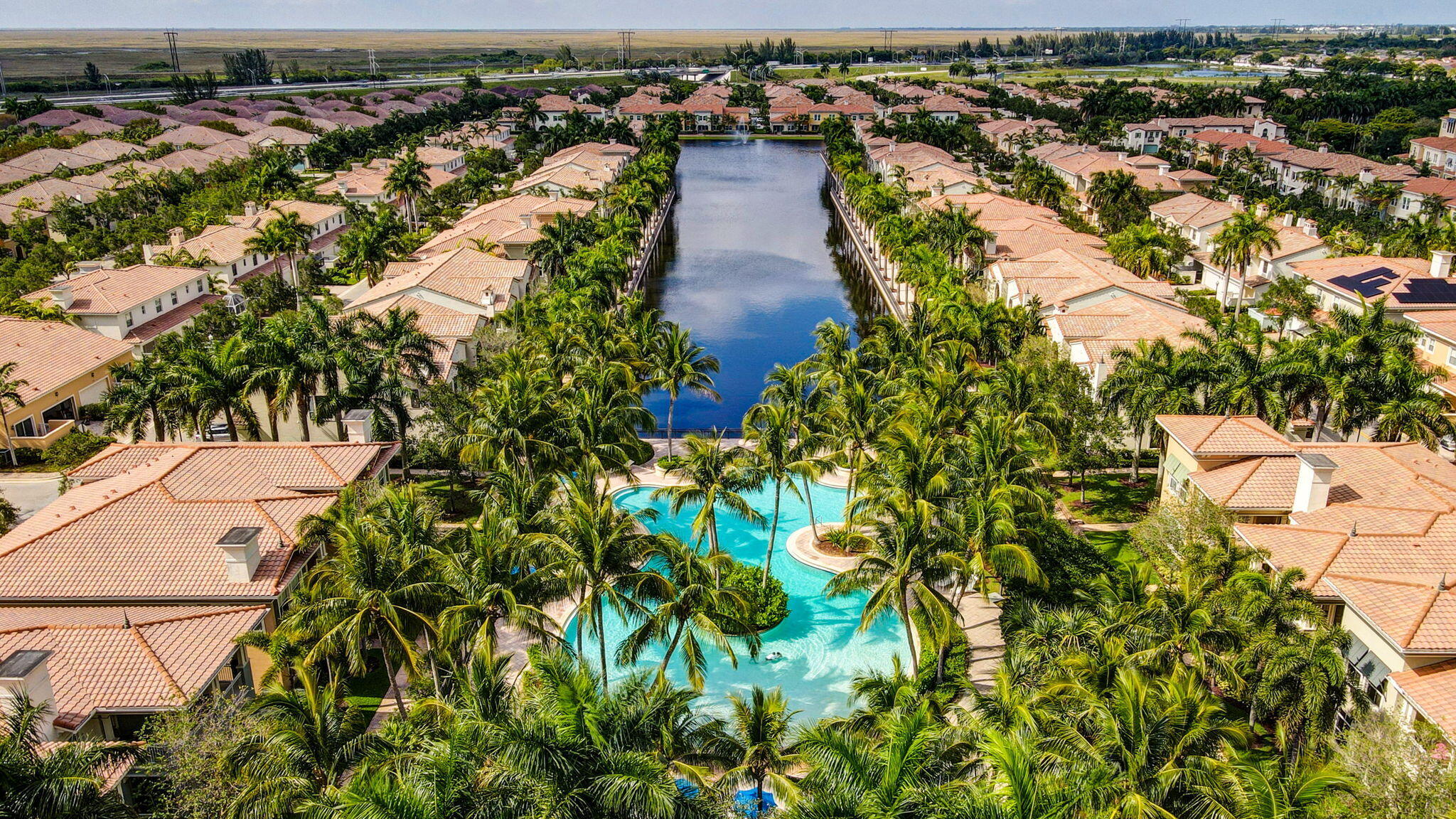 SAWGRASS LAKES - Residential