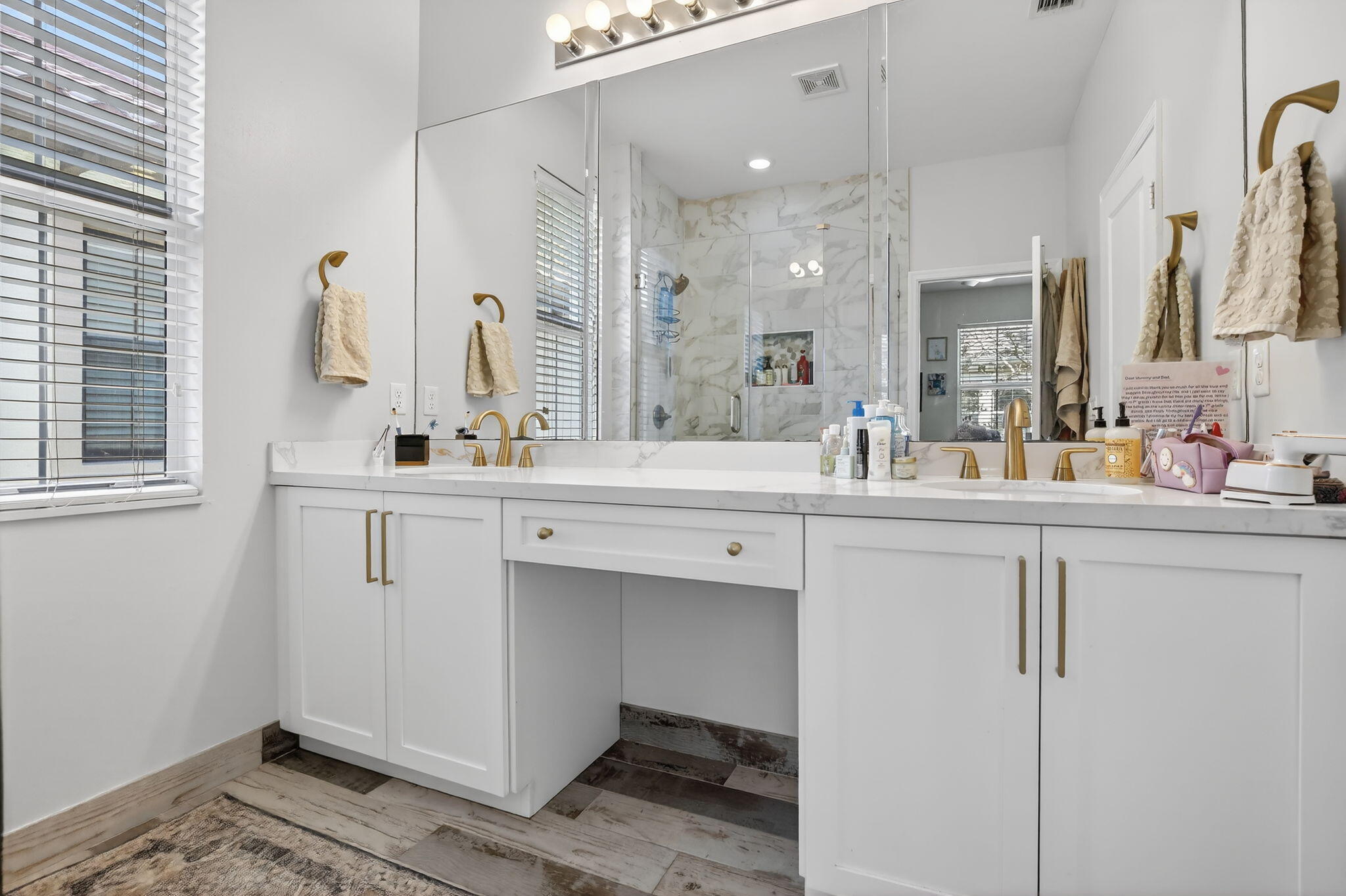 SAWGRASS LAKES - Residential