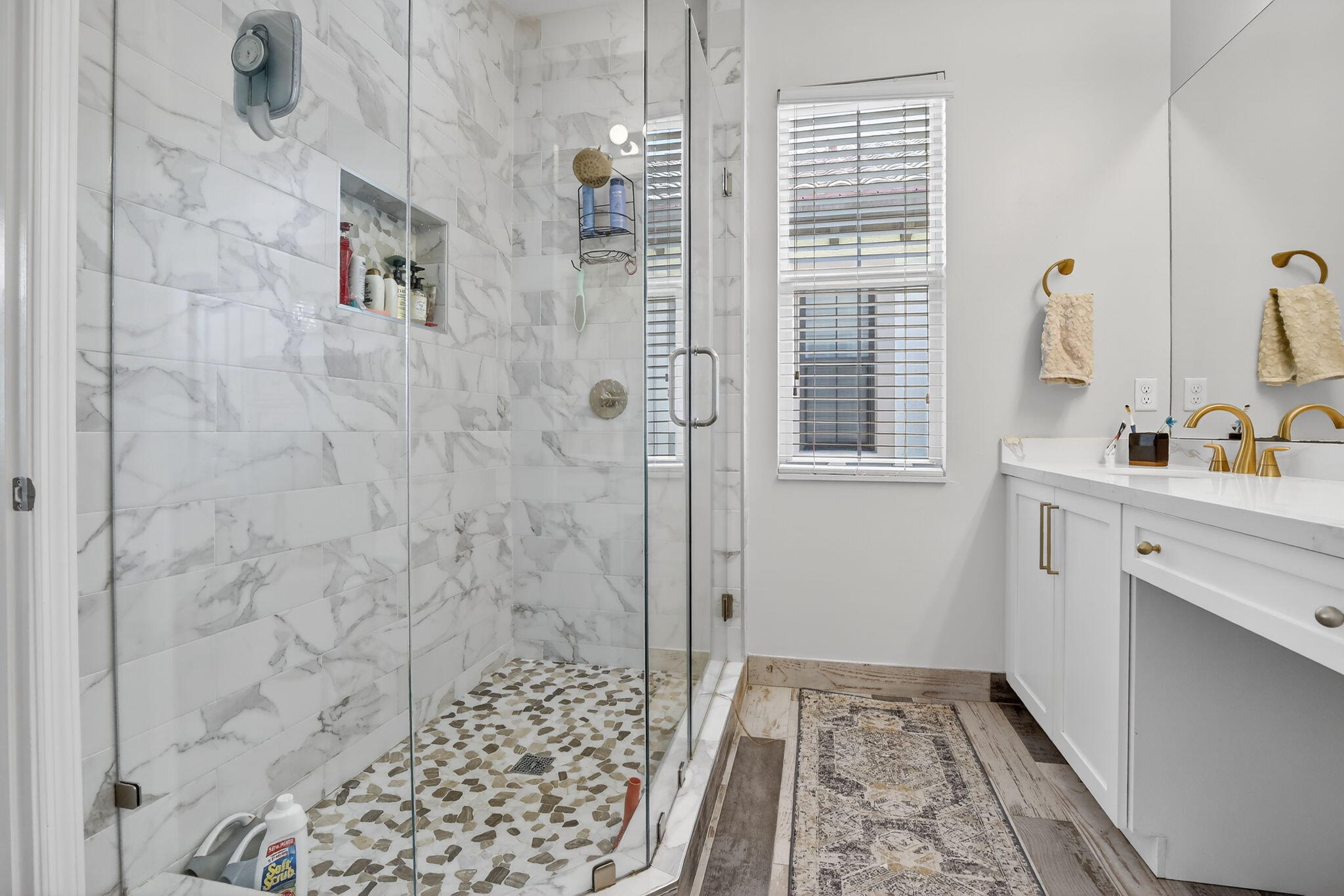 SAWGRASS LAKES - Residential