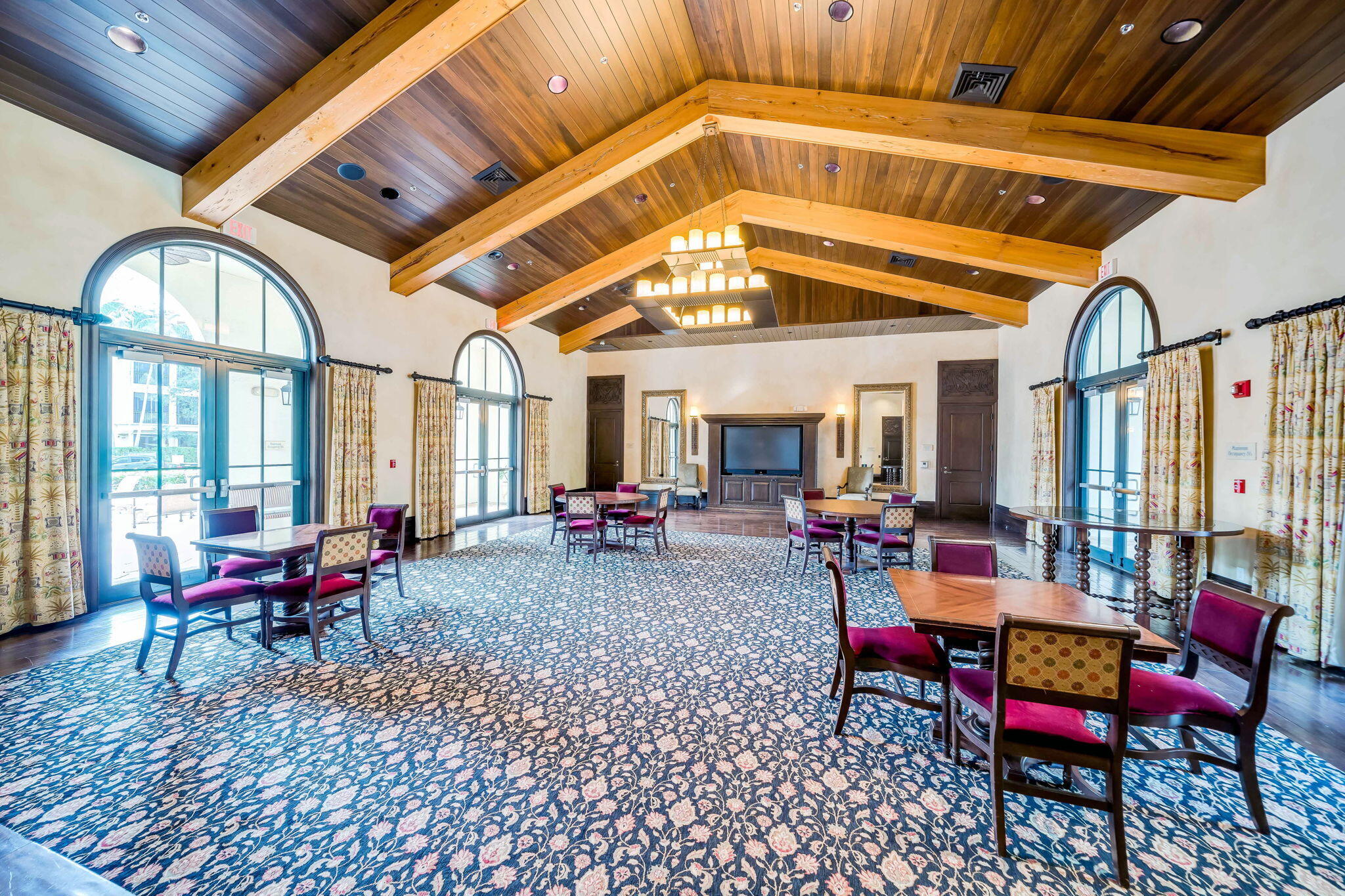 SAWGRASS LAKES - Residential