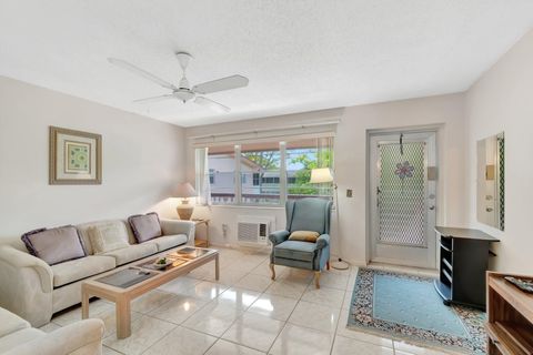 435 Chatham U West Palm Beach FL 33417
