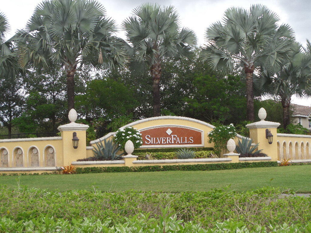 BANYAN BAY CONDO - Residential Lease
