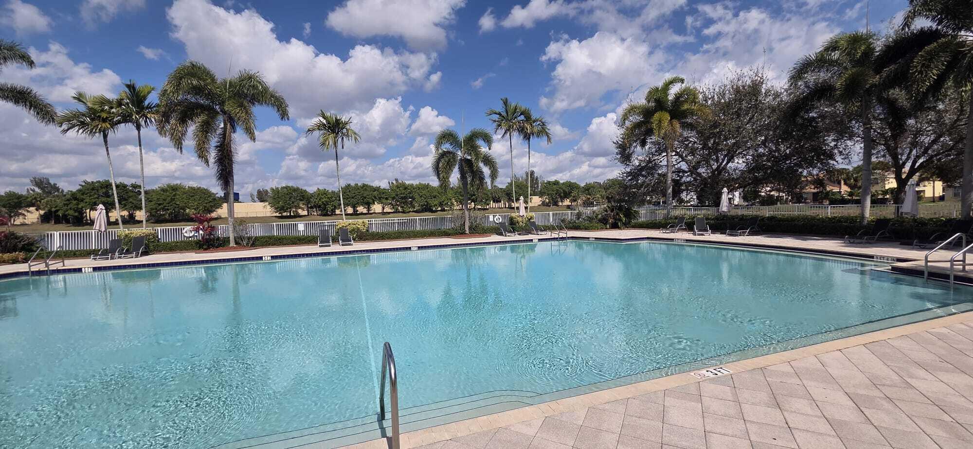 BANYAN BAY CONDO - Residential Lease