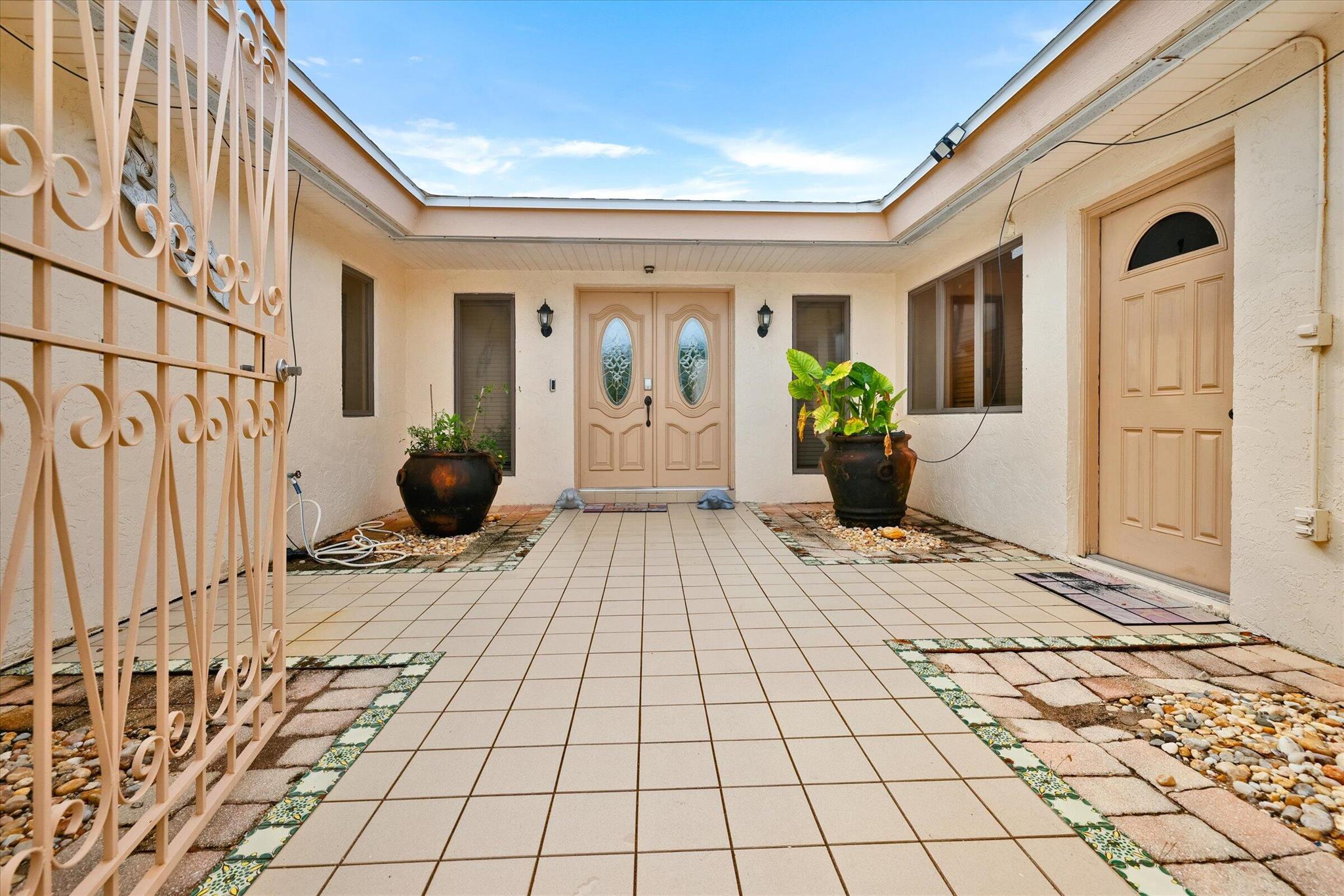 1701 Bayshore Blvd Drive