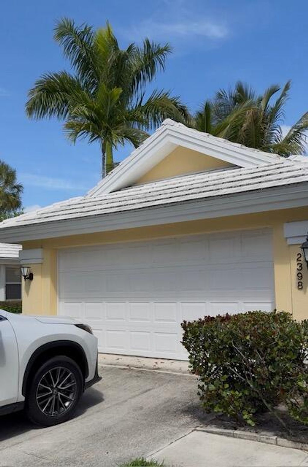 Photo of 2398 Saratoga Bay Drive, West Palm Beach, FL 33409 (MLS # B26028586)