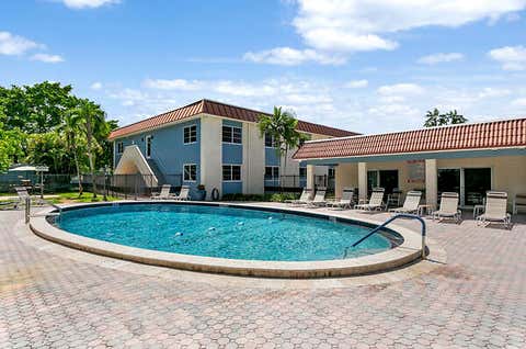 Tiny photo for 9 NE 19th Court #C216, Wilton Manors, FL 33305 (MLS # B26054047)