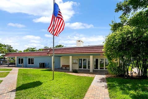 Tiny photo for 9 NE 19th Court #C216, Wilton Manors, FL 33305 (MLS # B26054047)