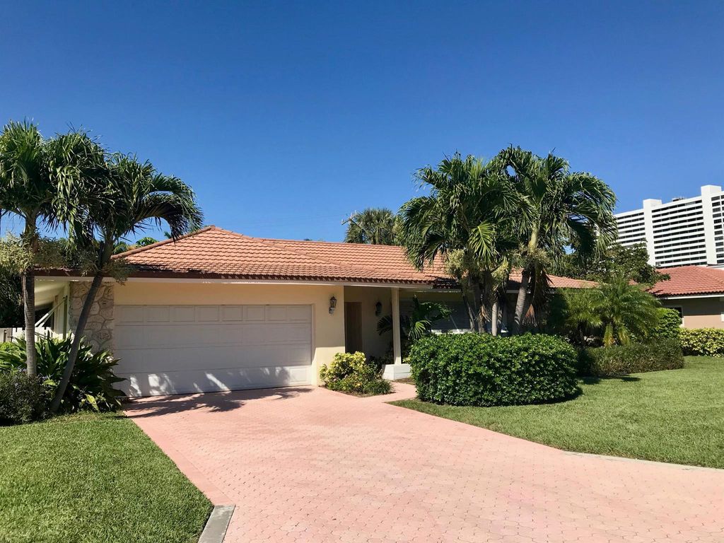 Photo of 839 Malaga Drive, Boca Raton, FL 33432 (MLS # R11110781)