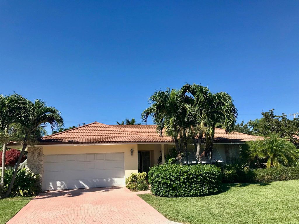 Photo of 839 Malaga Drive, Boca Raton, FL 33432 (MLS # R11110781)