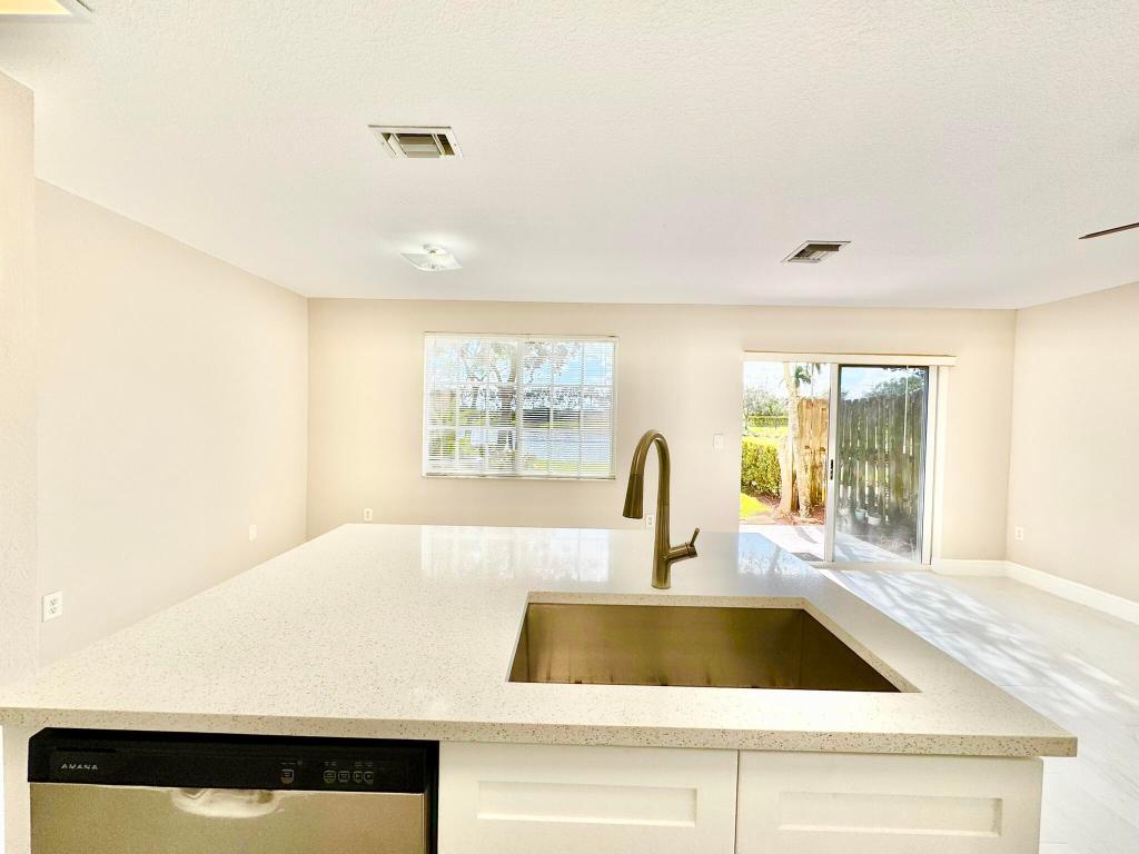 GREEN CAY VILLAGE - Residential Lease