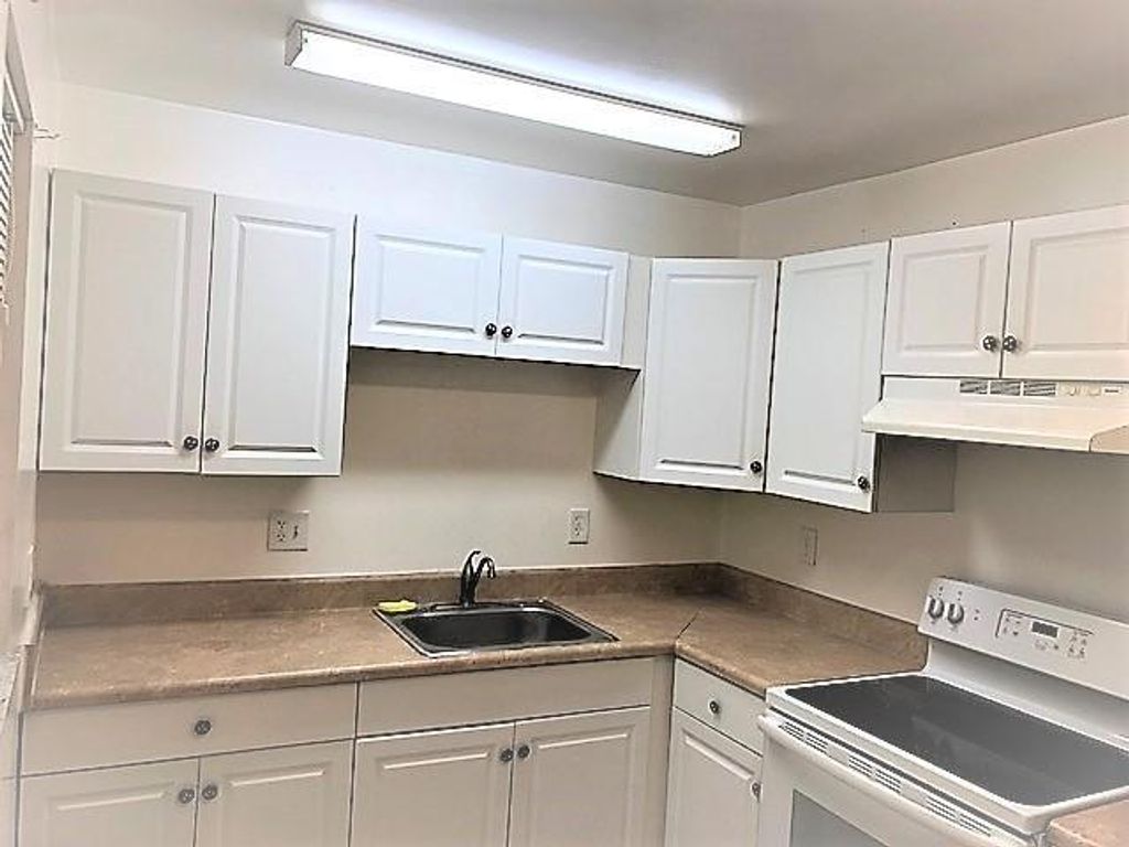 Photo of 500 Davis Road #46, Palm Springs, FL 33461 (MLS # R10772865)