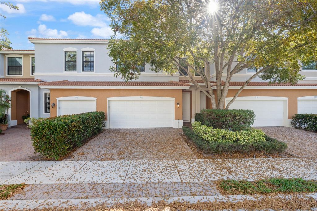 Photo of 119 Gramercy Square Drive, Delray Beach, FL 33484 (MLS # B26001343)
